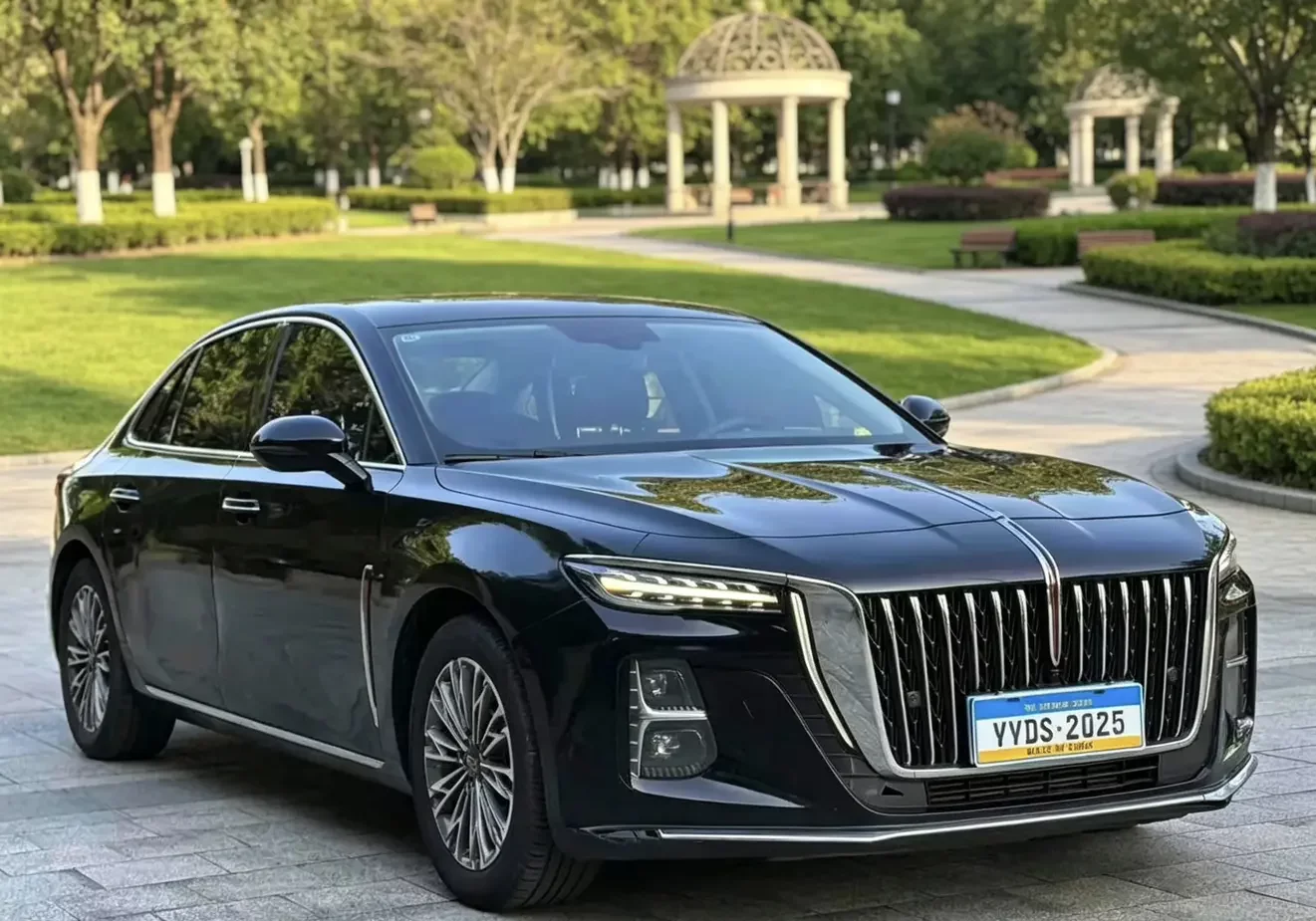 Hongqi H5
