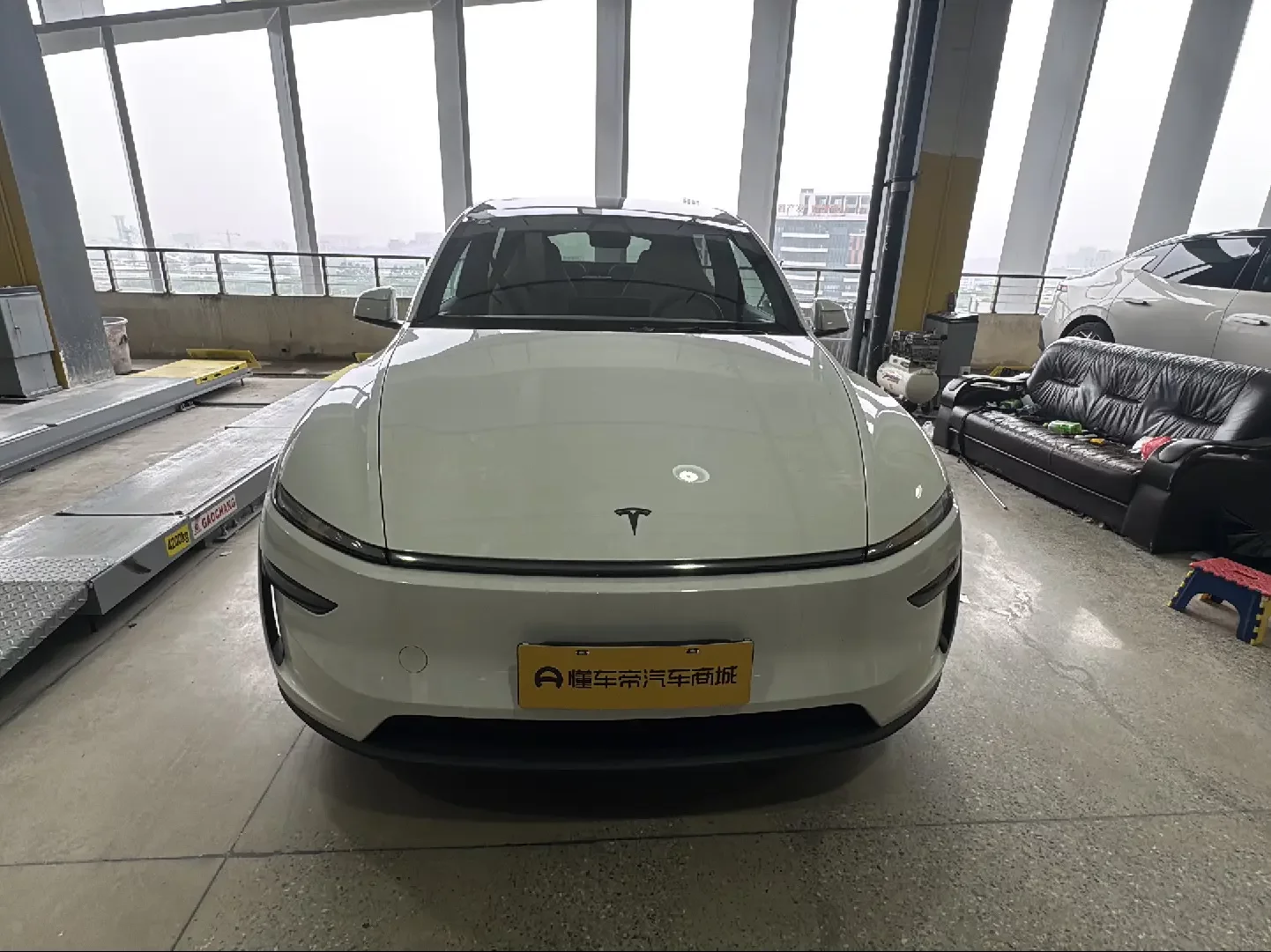 Tesla Model YL
