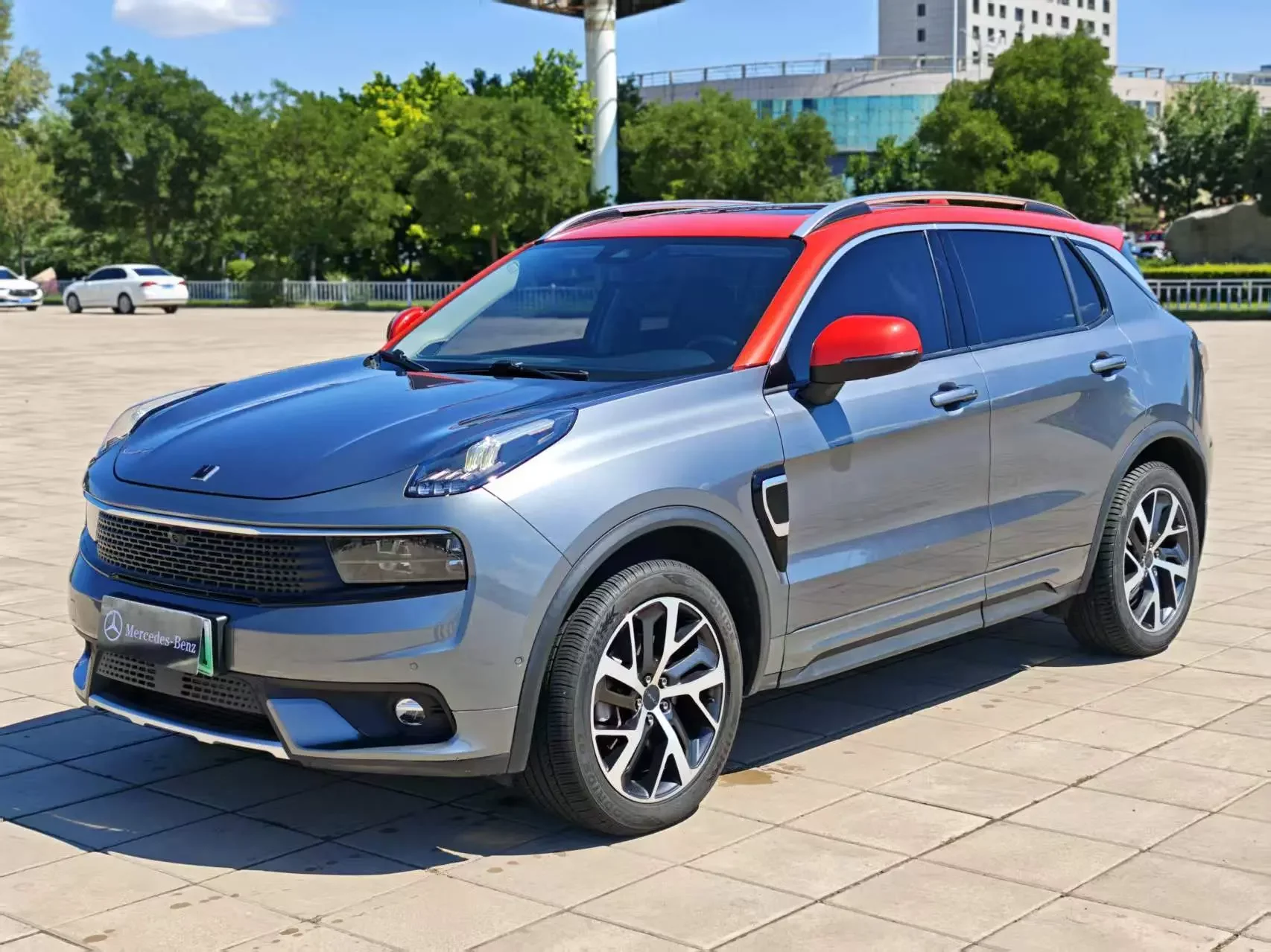 Lynk & Co 01 EM-P