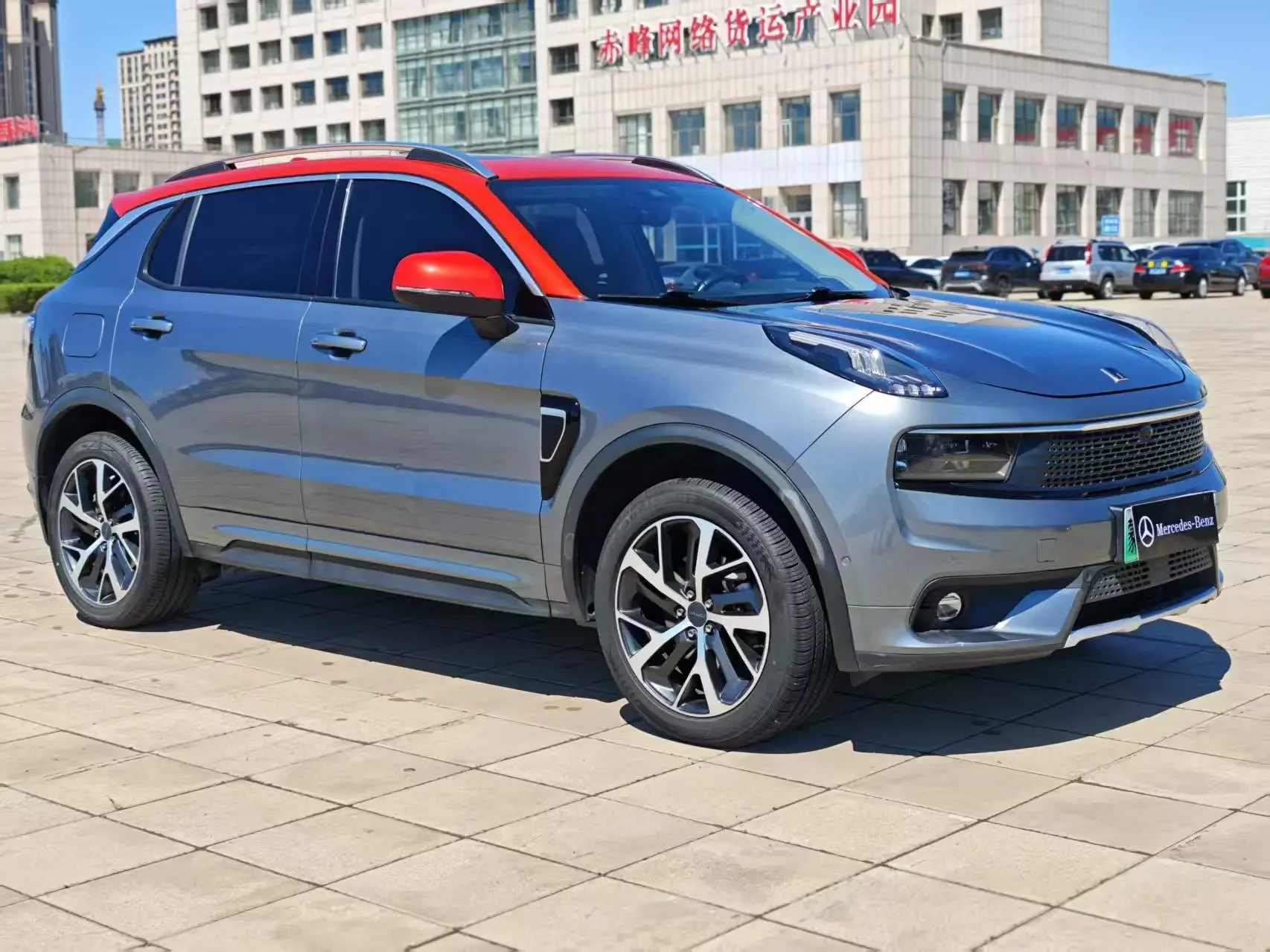 Lynk & Co 01 EM-P