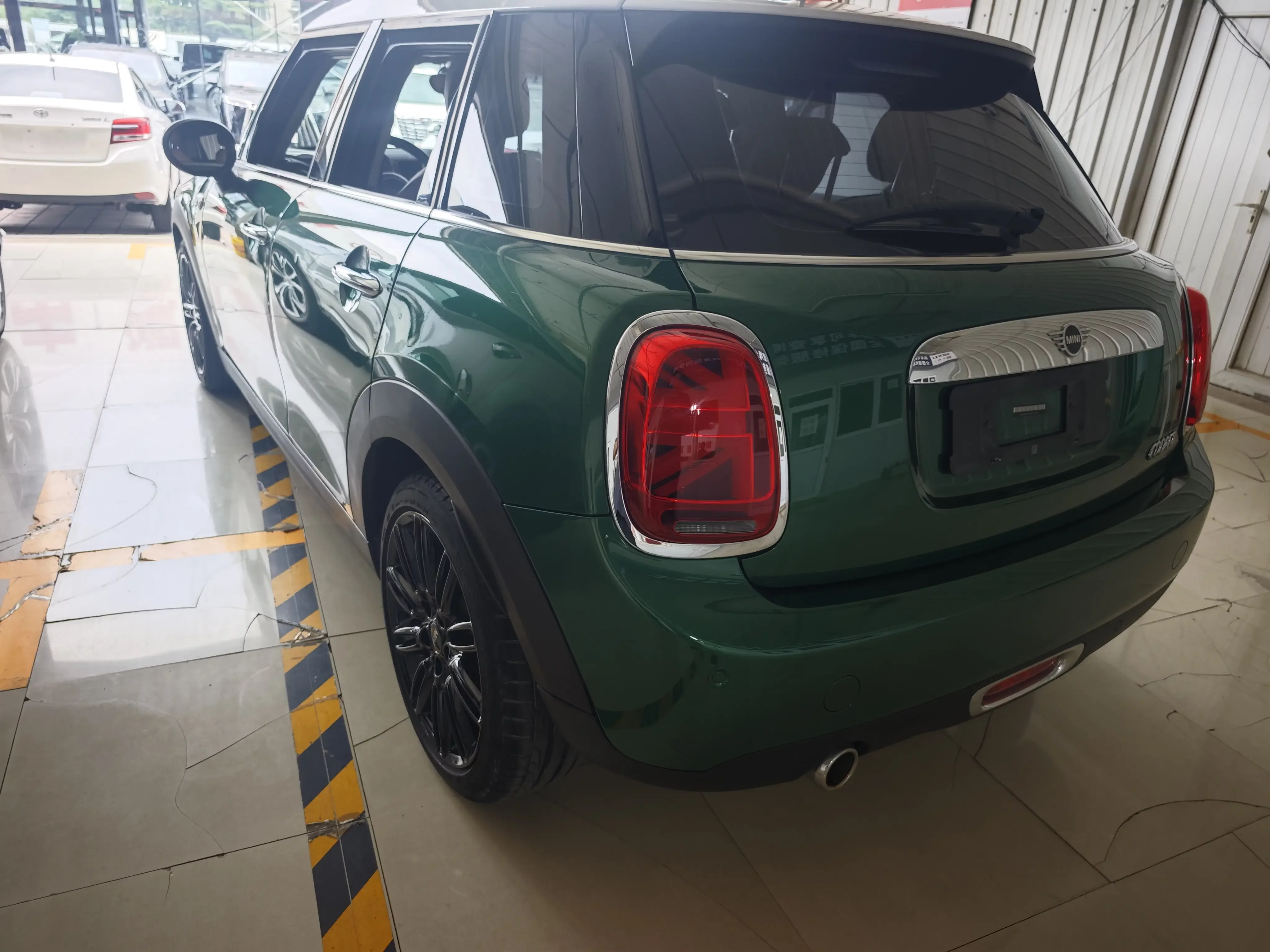 MINI 