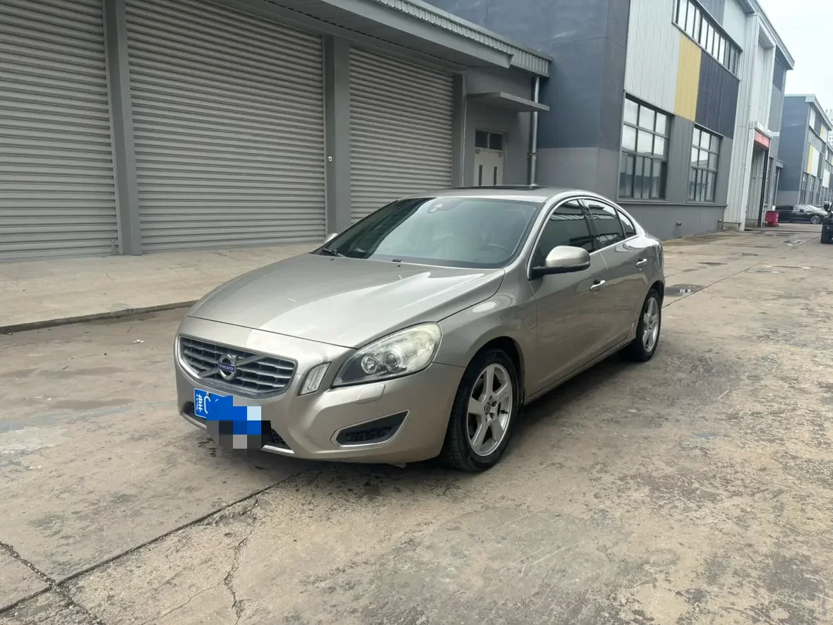 Volvo S60