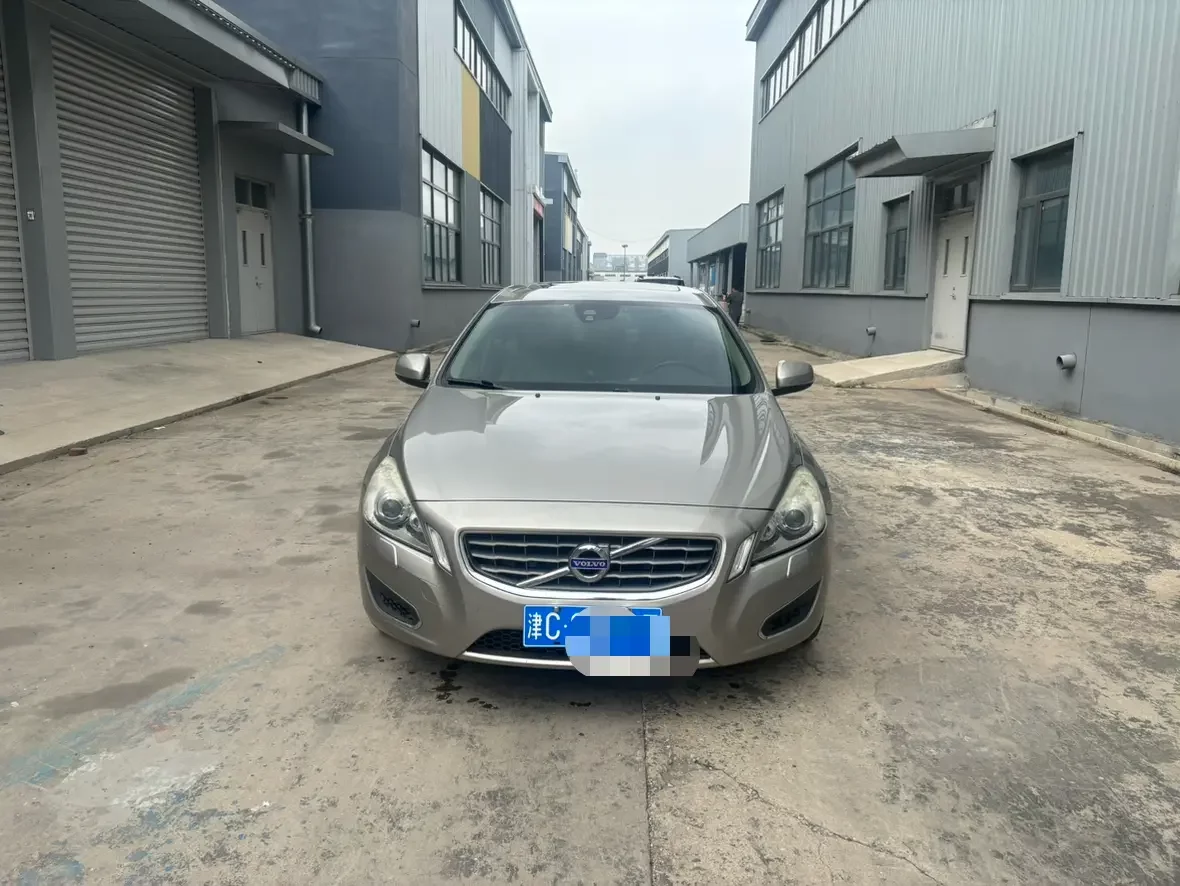 Volvo S60