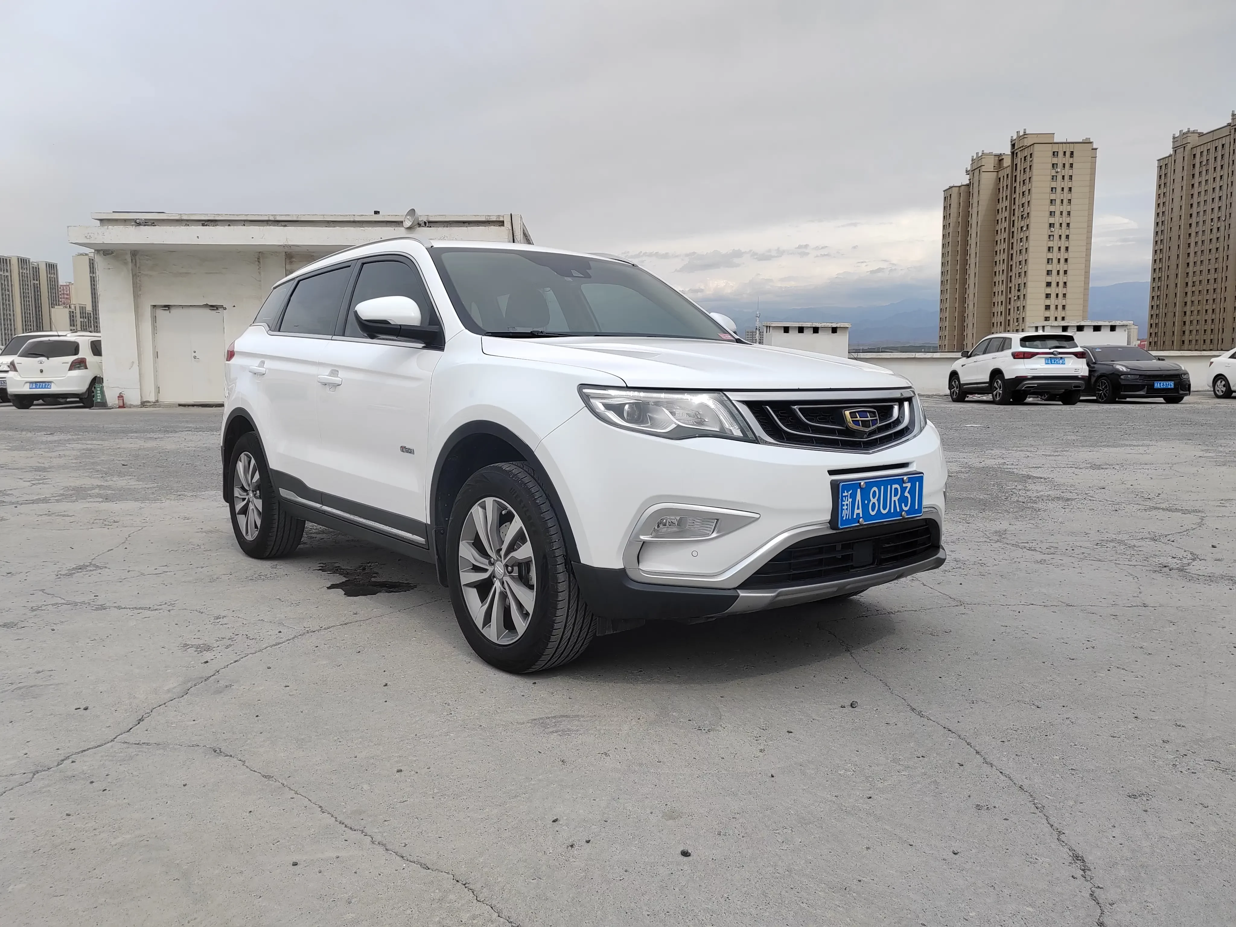 Geely Atlas