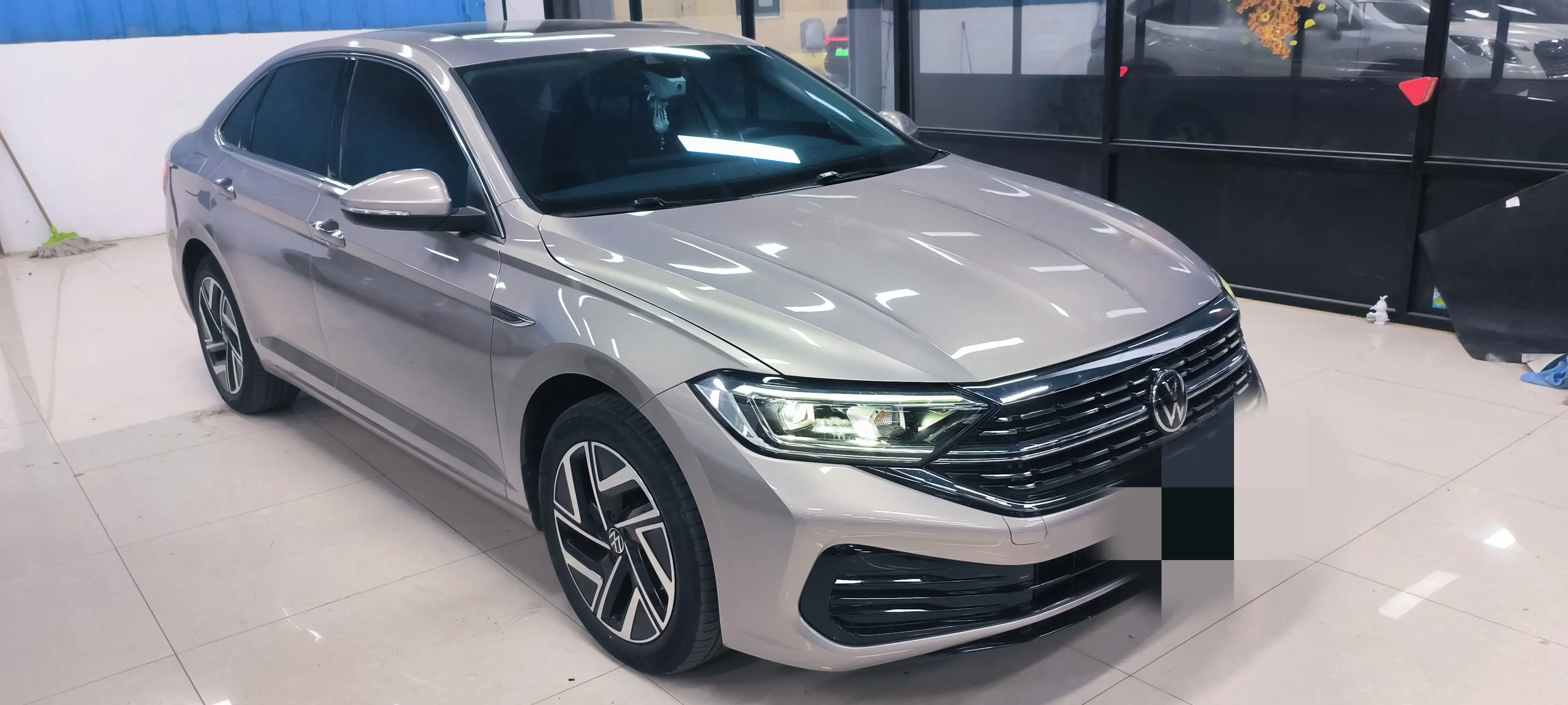 Volkswagen Sagitar