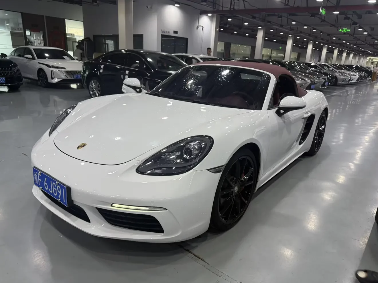 Porsche 718