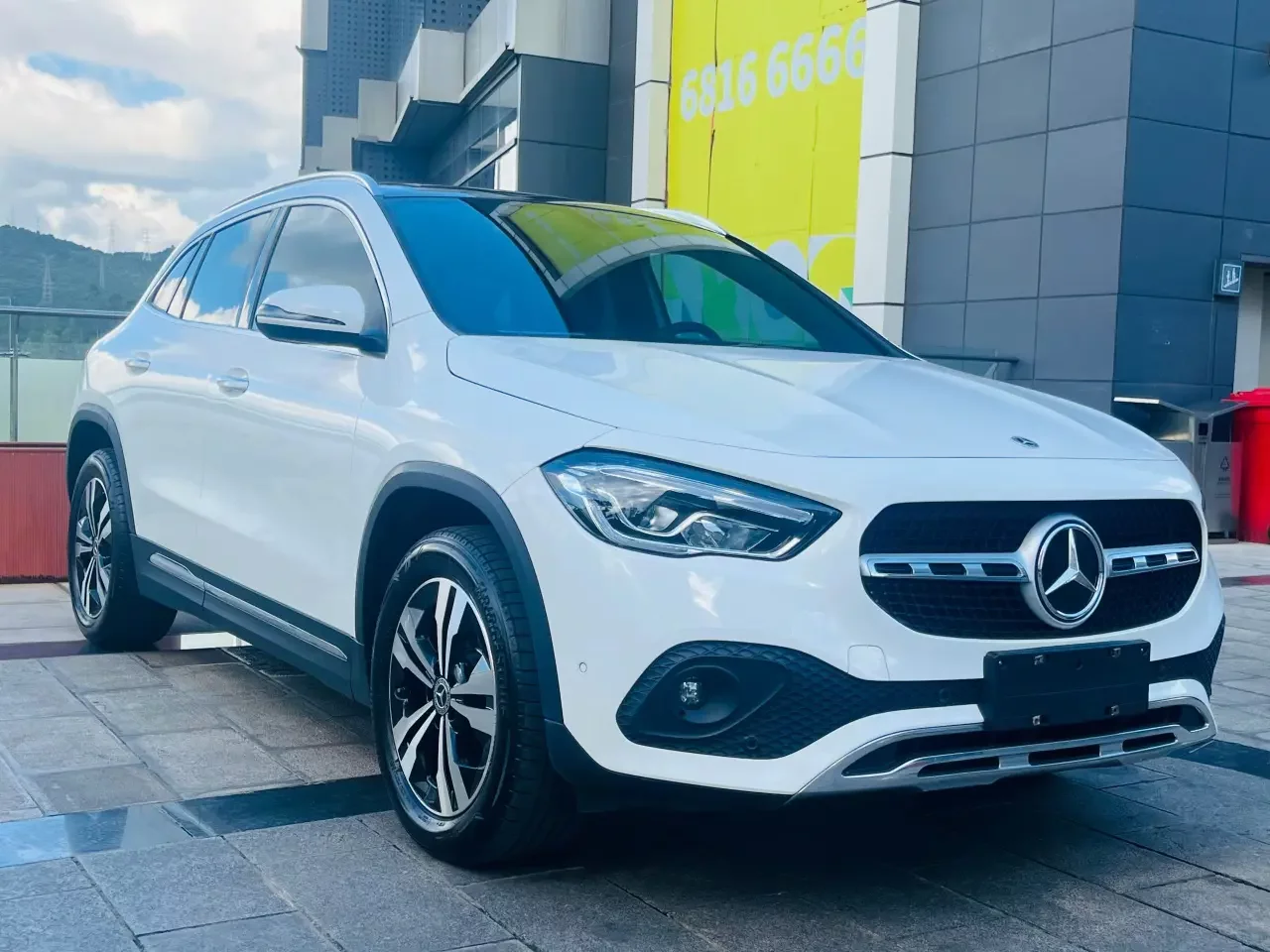 Mercedes-Benz GLA
