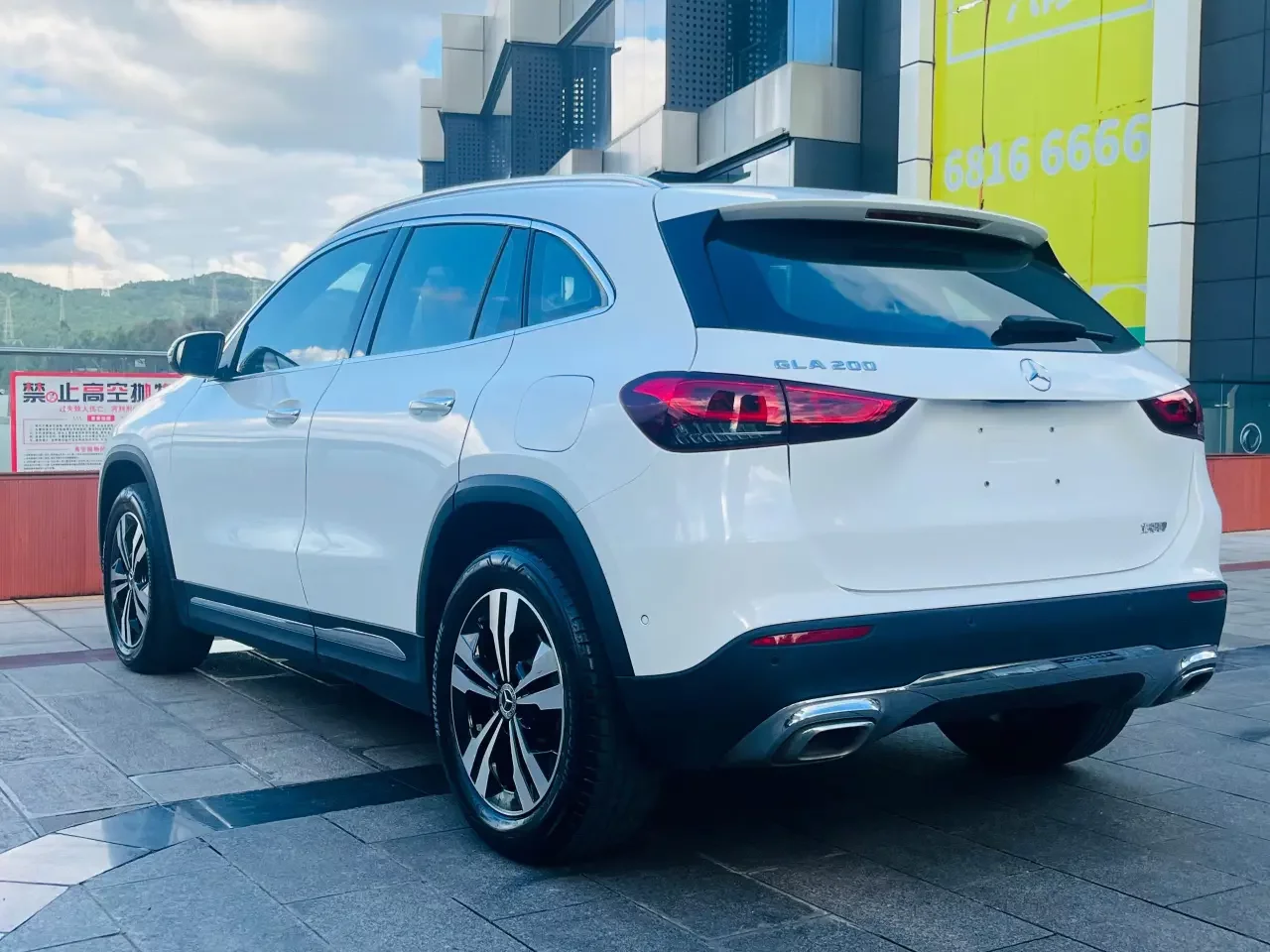 Mercedes-Benz GLA