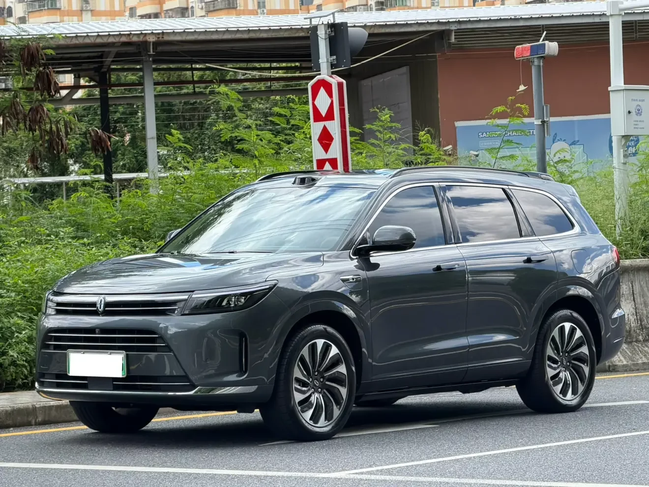 AITO M7