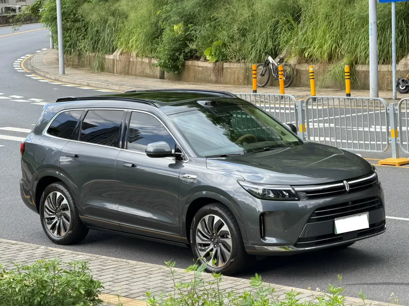 AITO M7