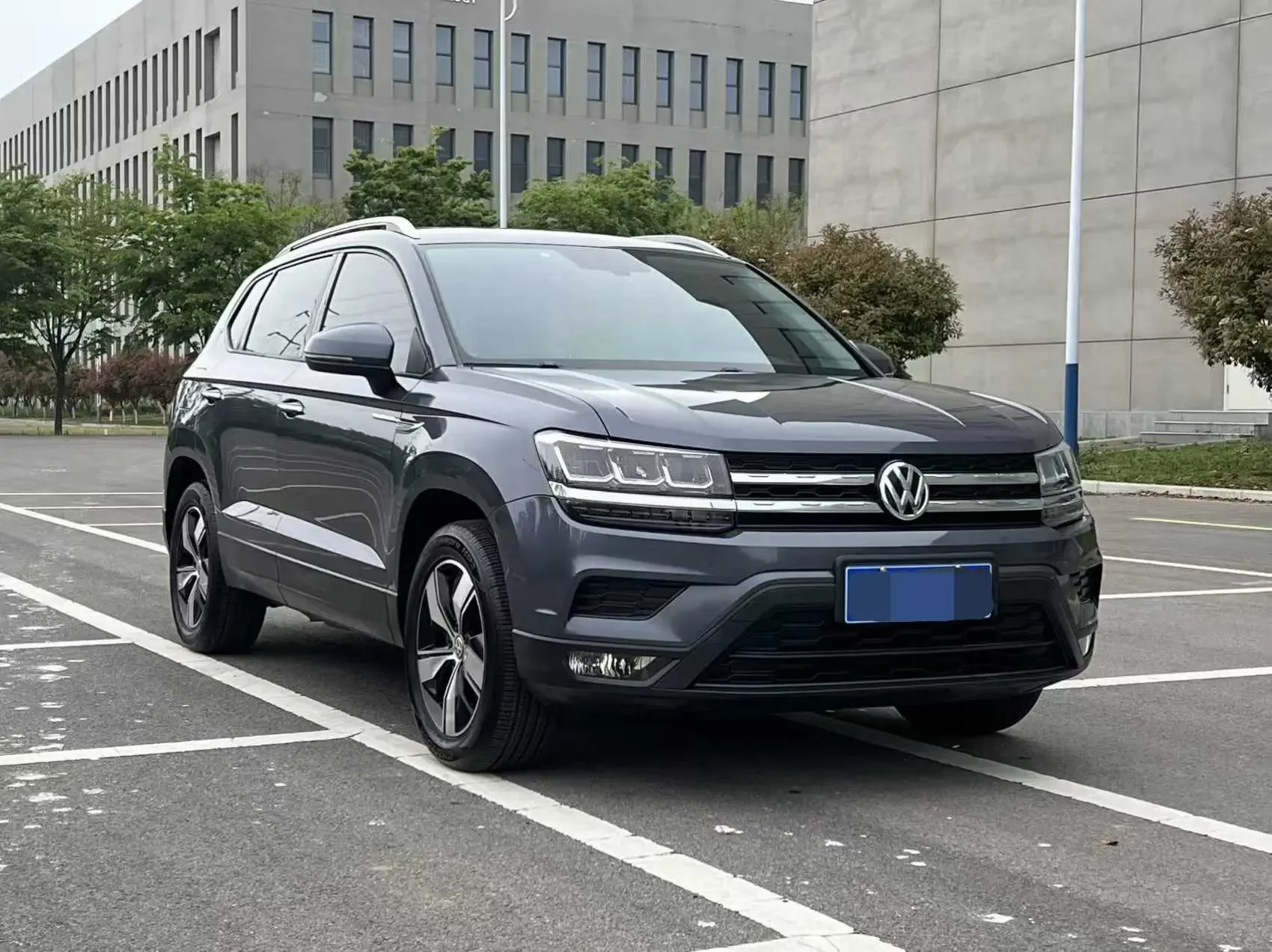 Volkswagen Tharu