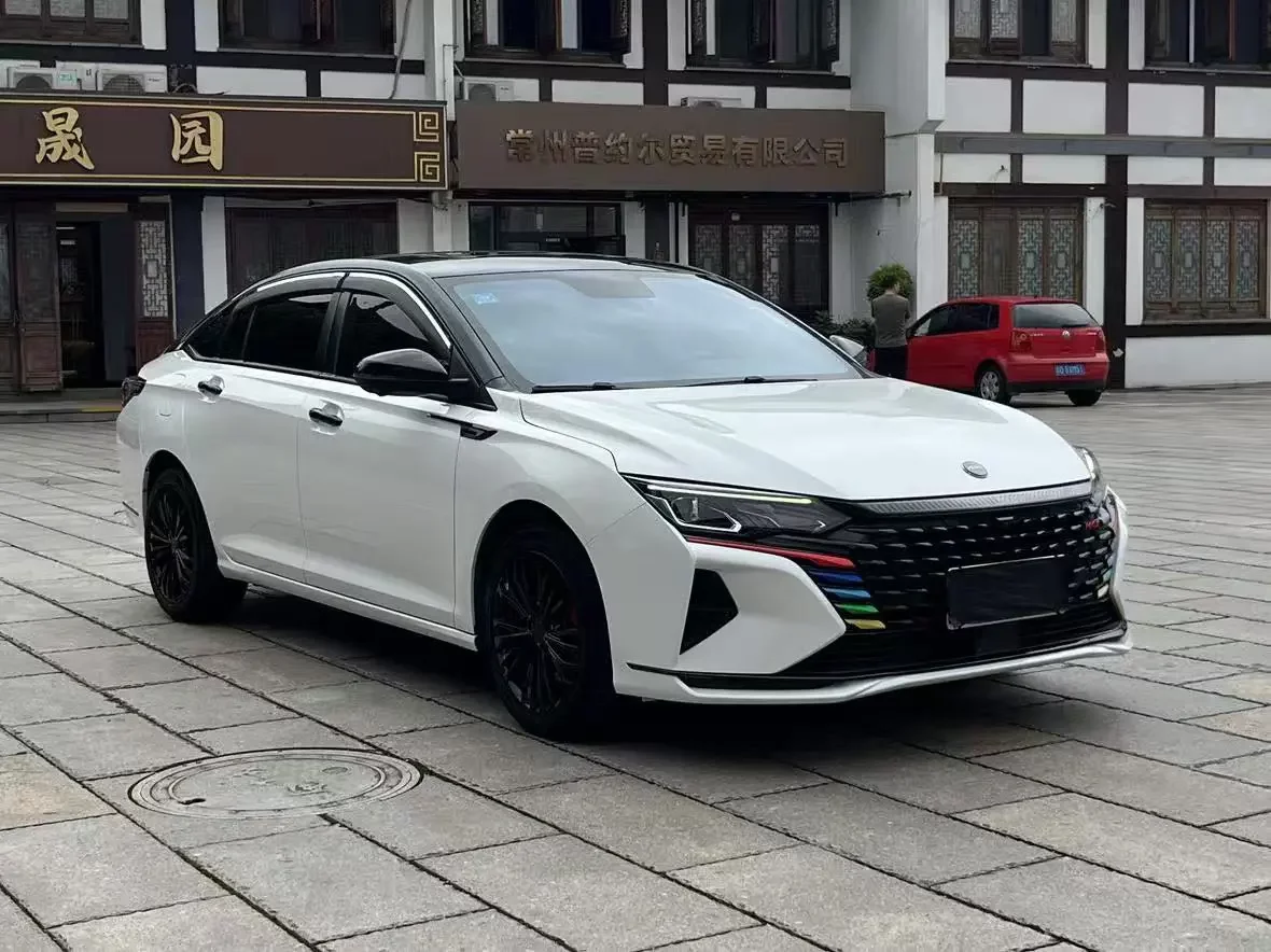 Dongfeng Yixuan MAX