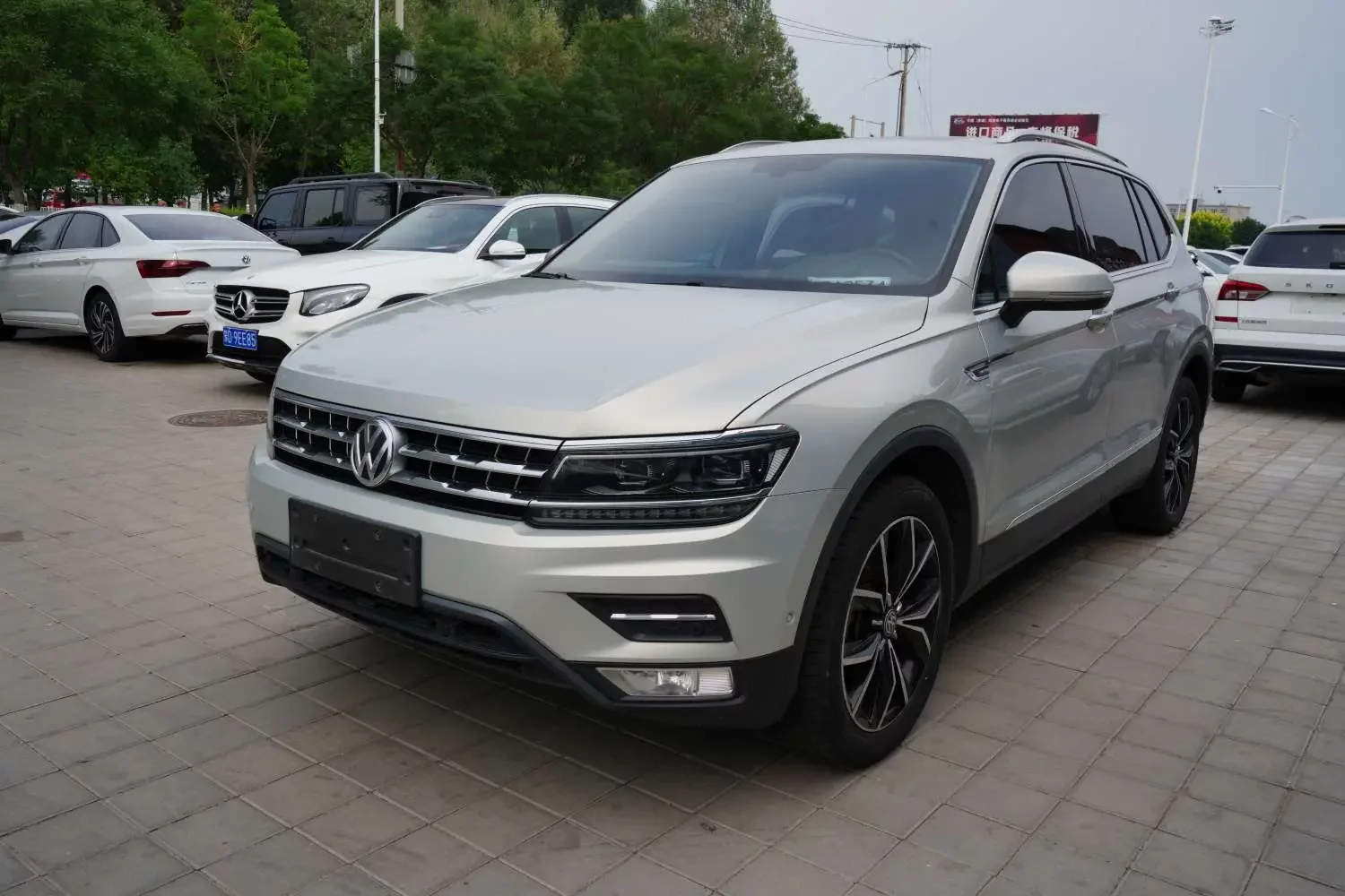 Volkswagen Tiguan L