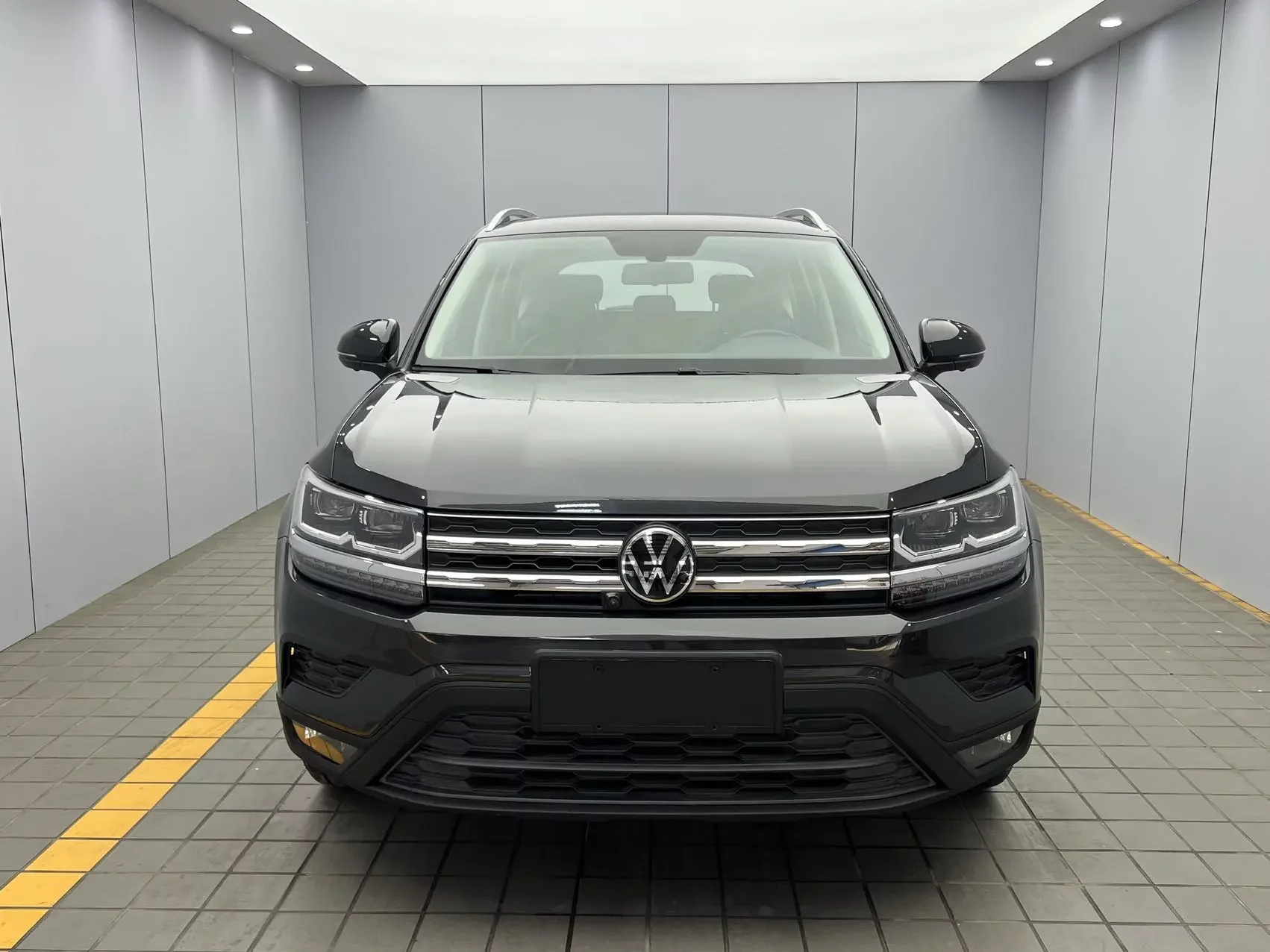 Volkswagen Tharu