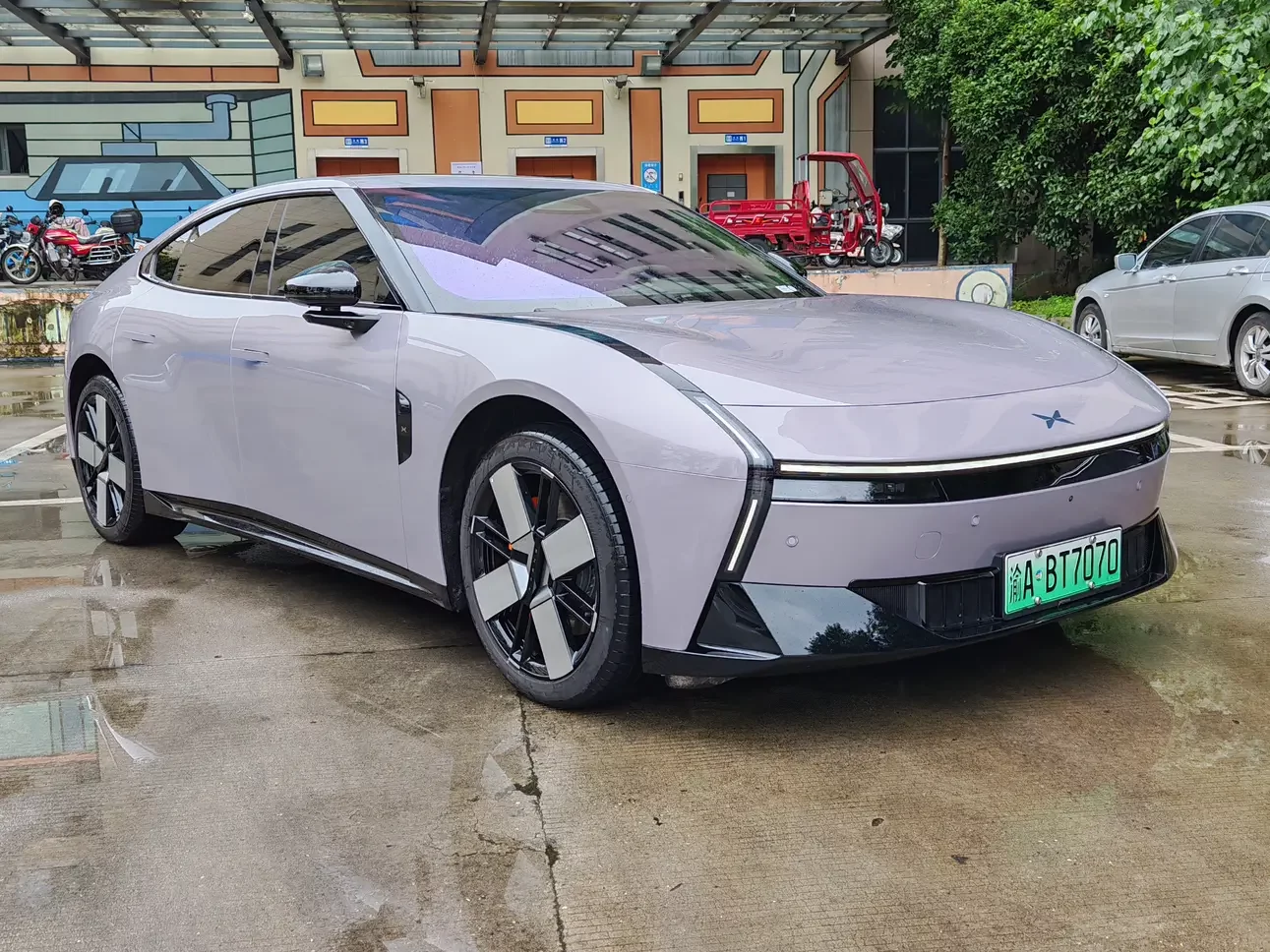 Xpeng P7