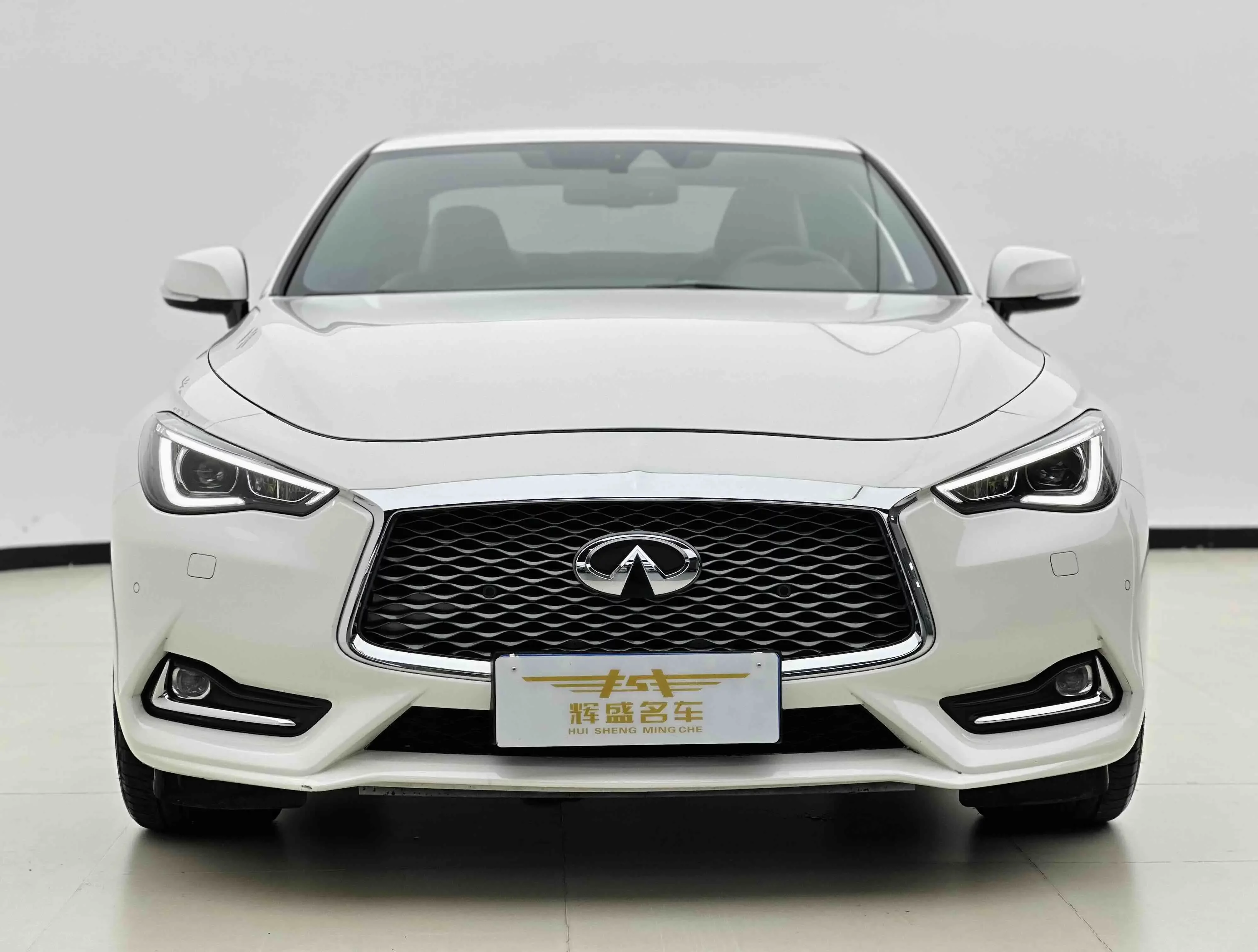 Infiniti Q60