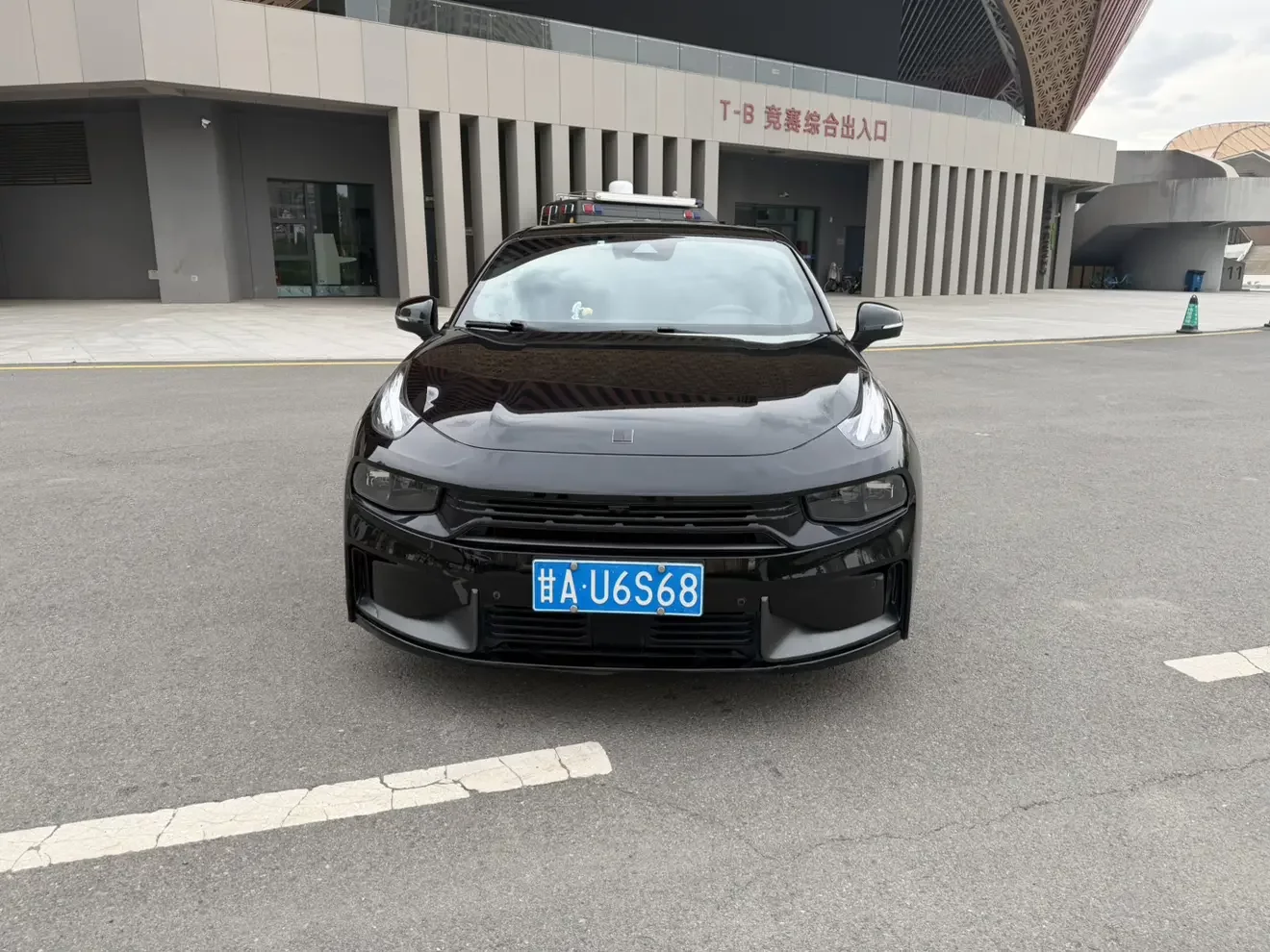 Lynk & Co 03