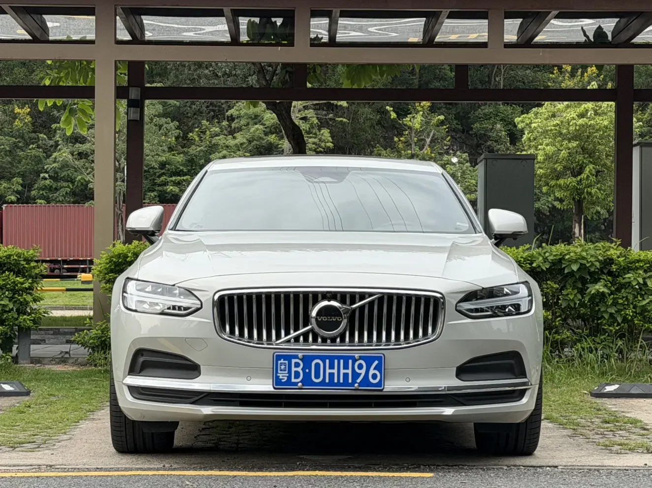 Volvo S90
