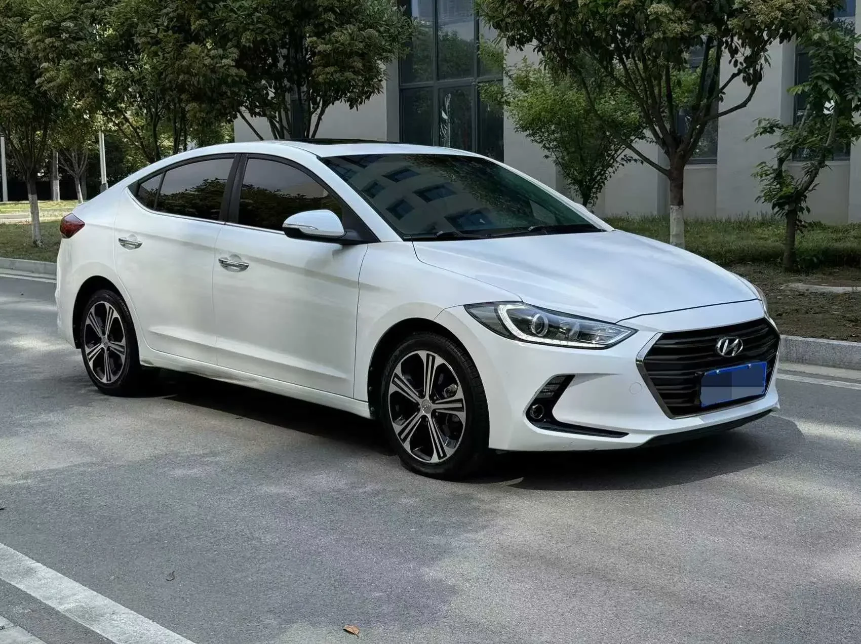 Hyundai lead