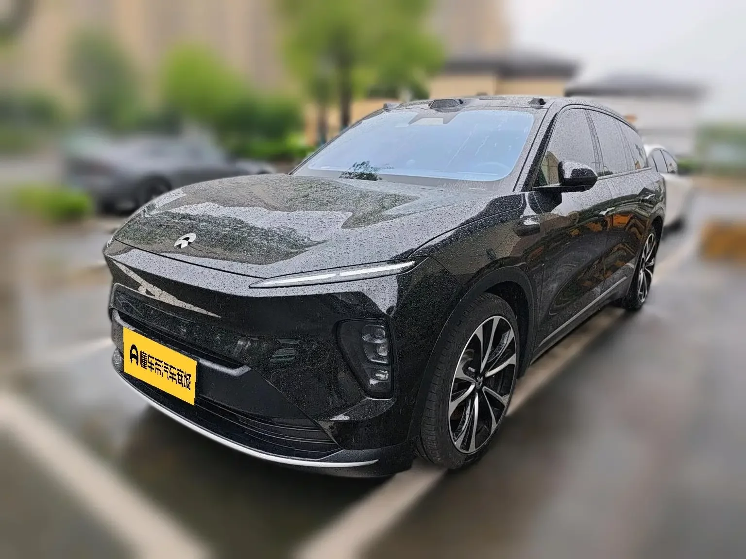 NIO ES8