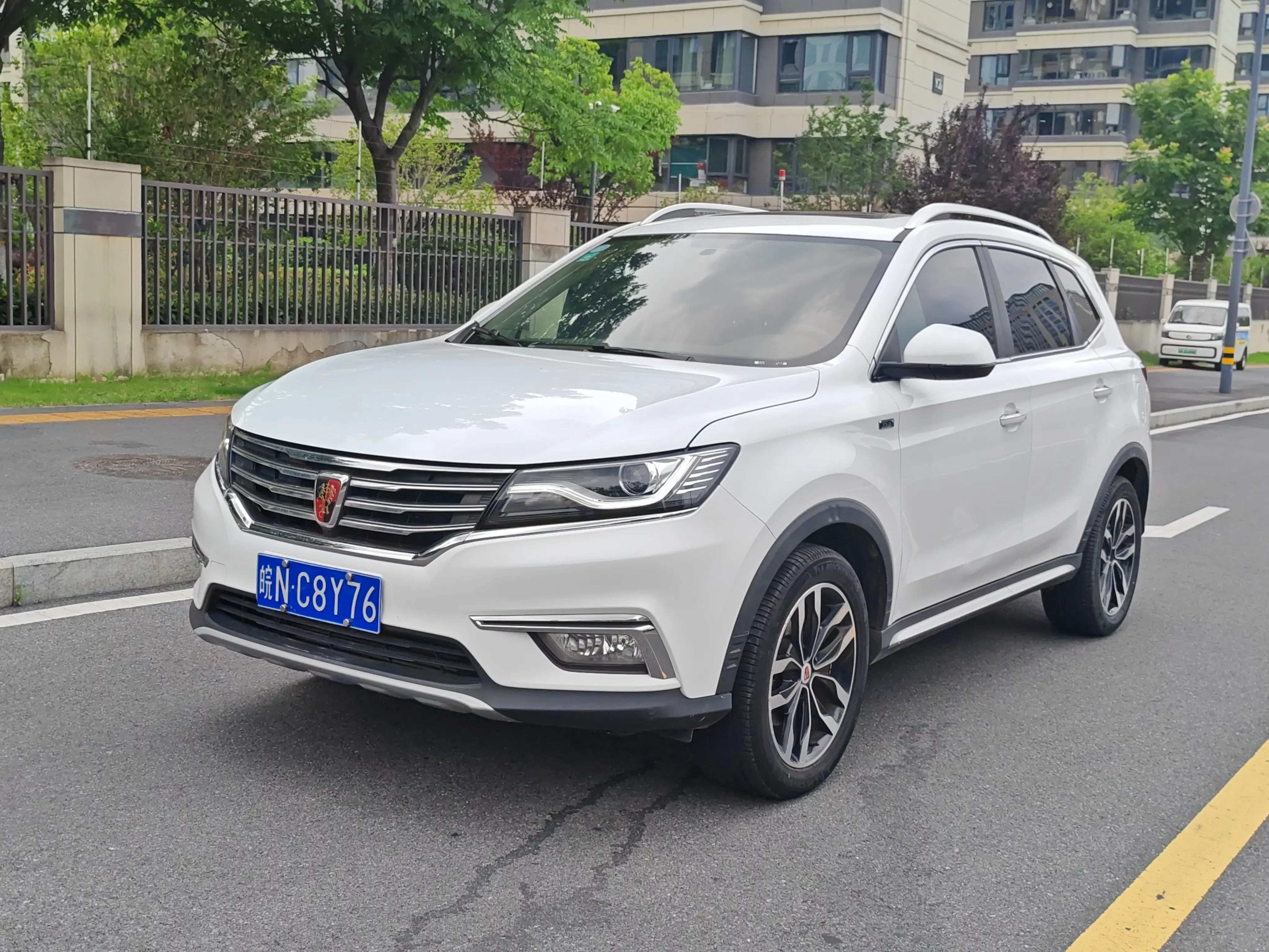Roewe RX5