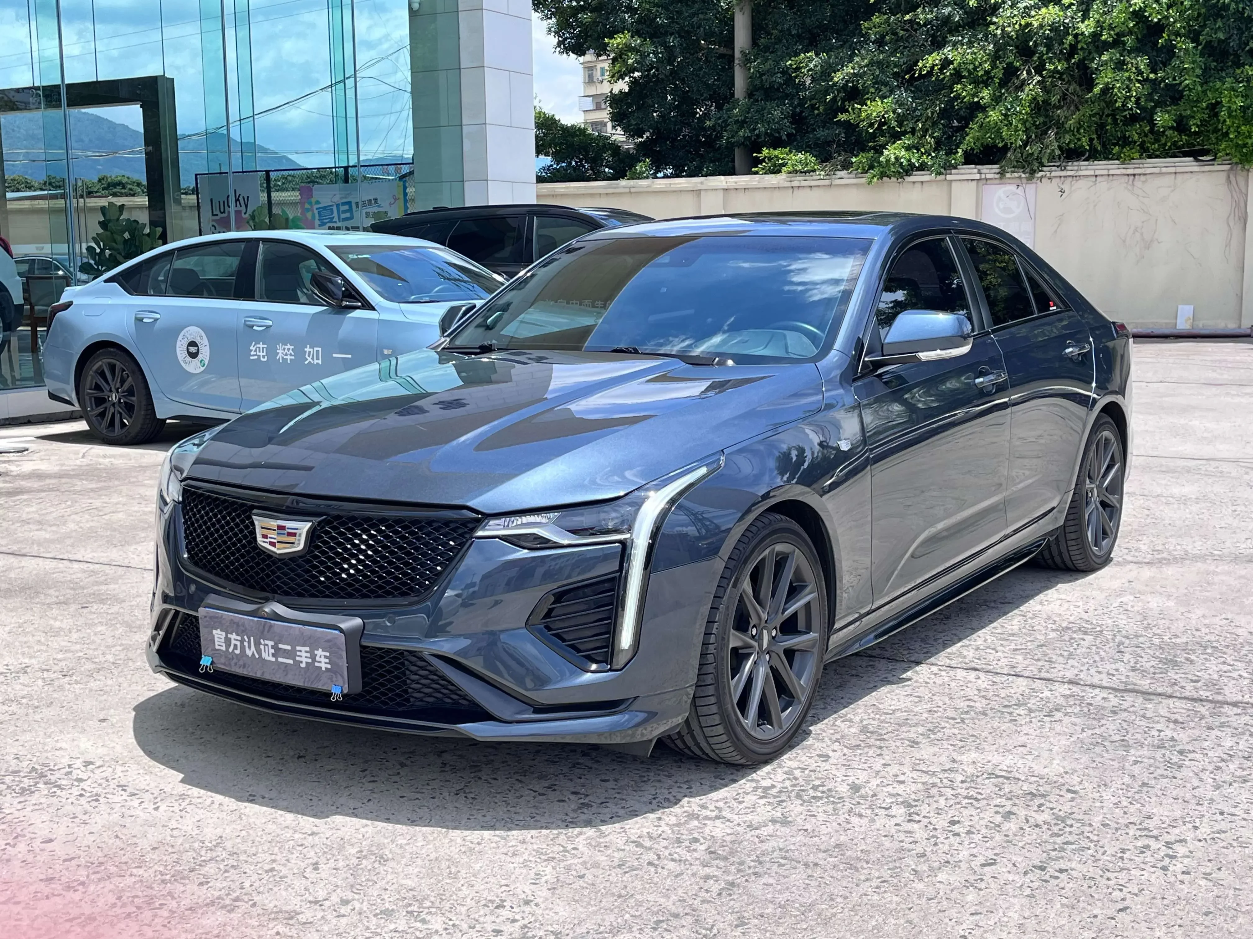 Cadillac CT4