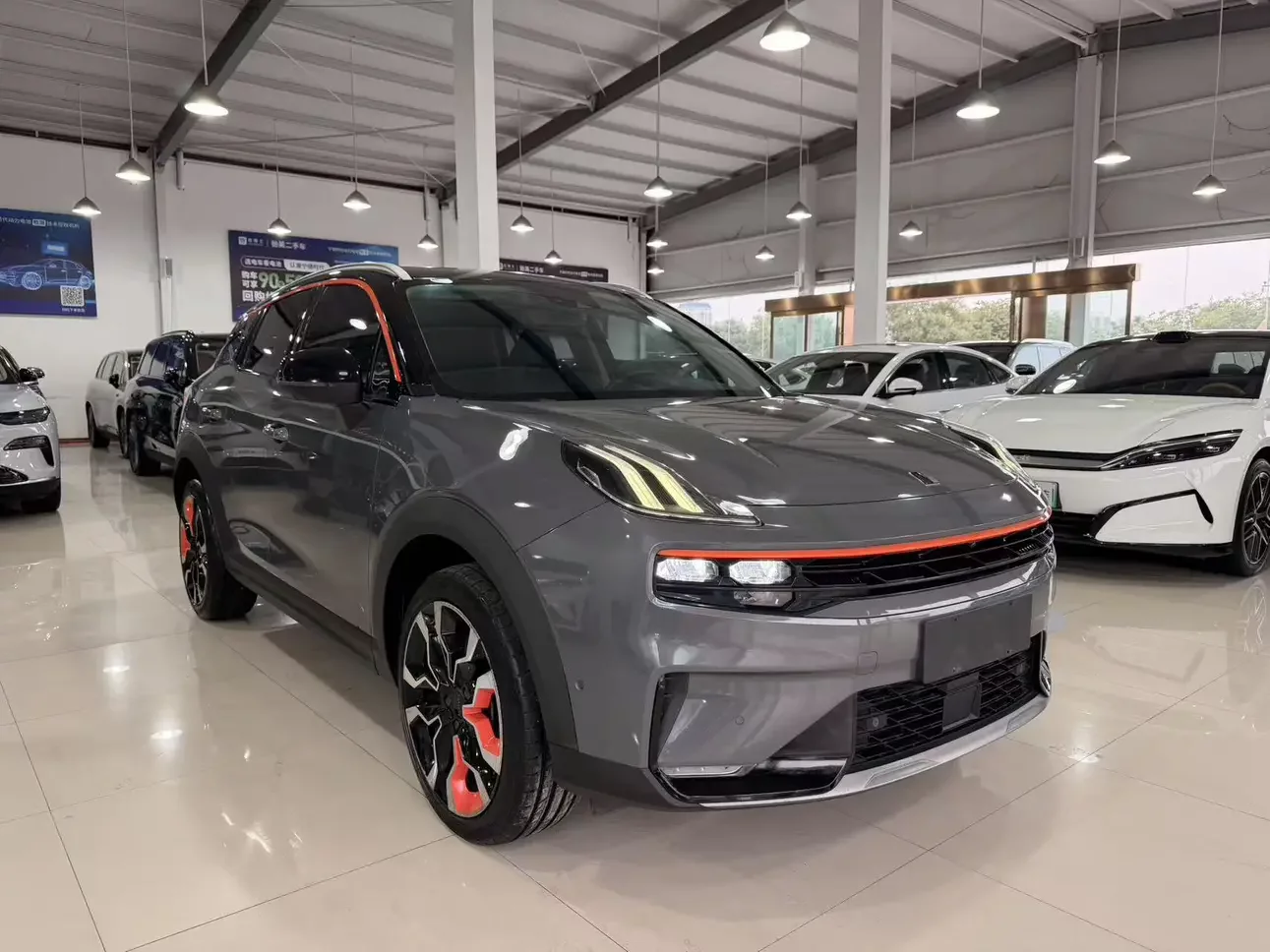 Lynk & Co 06