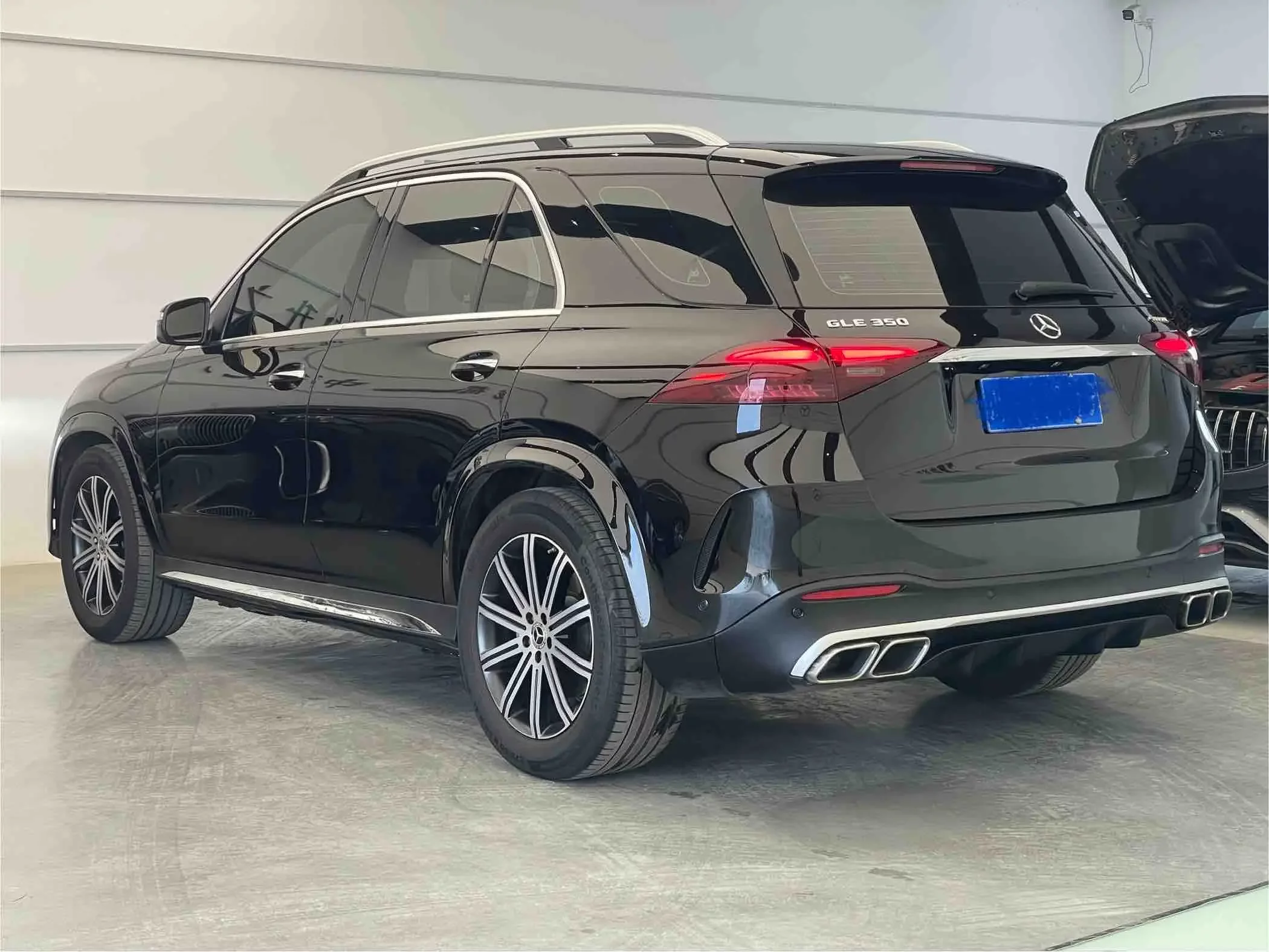Mercedes-Benz GLE (Imported)