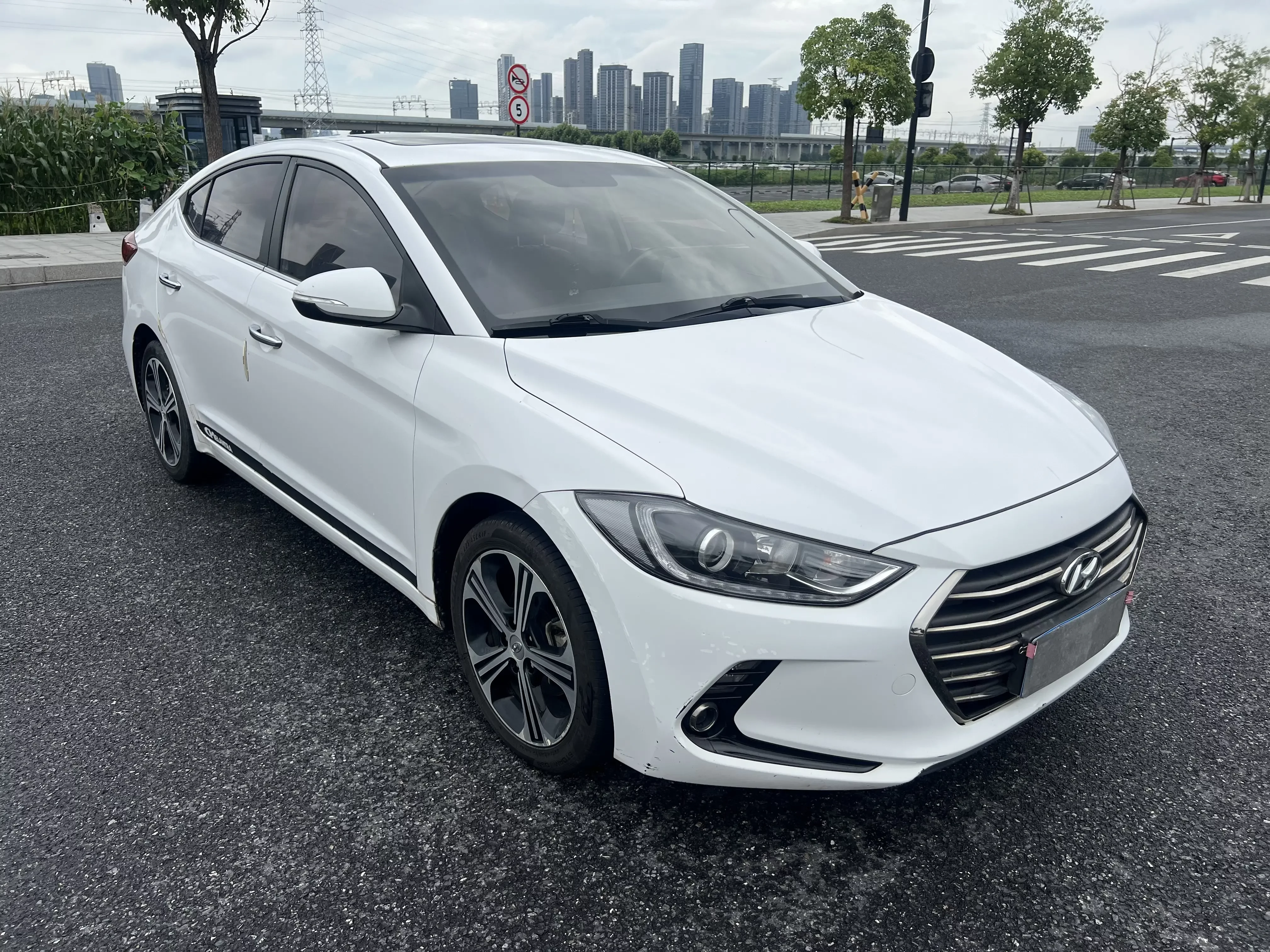 Hyundai lead