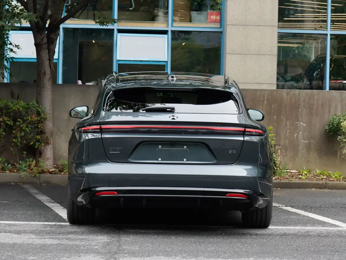 NIO ET5T