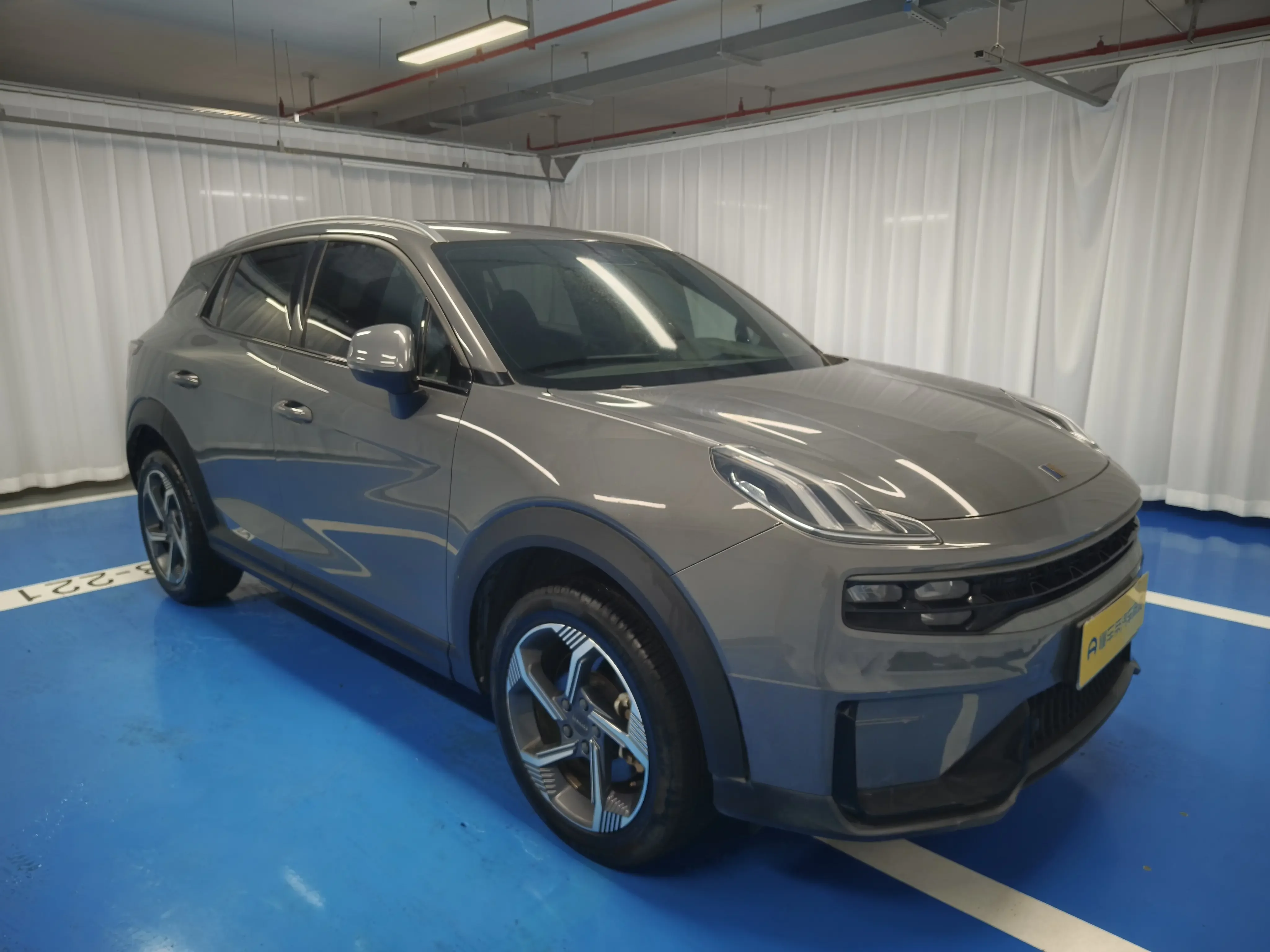 Lynk & Co 06