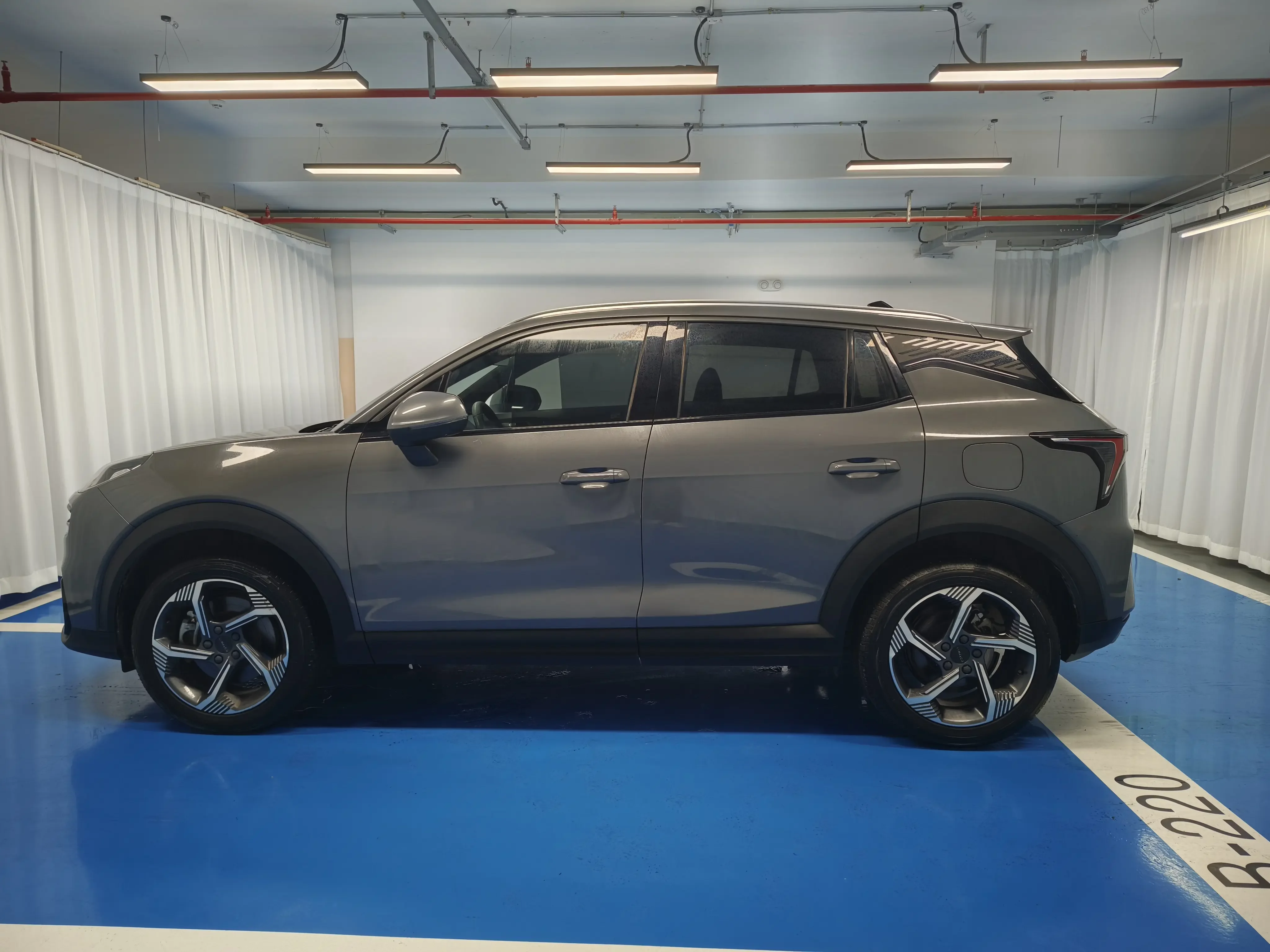 Lynk & Co 06