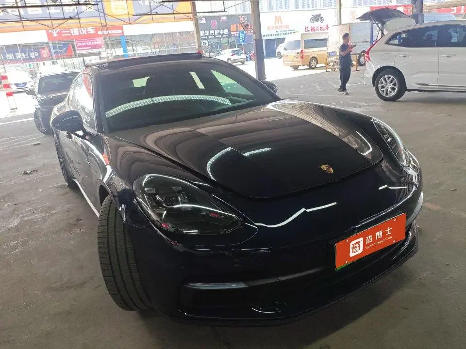 Porsche Panamera E-Hybrid
