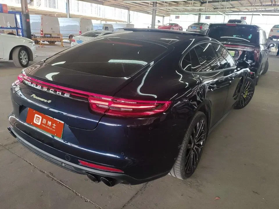Porsche Panamera E-Hybrid