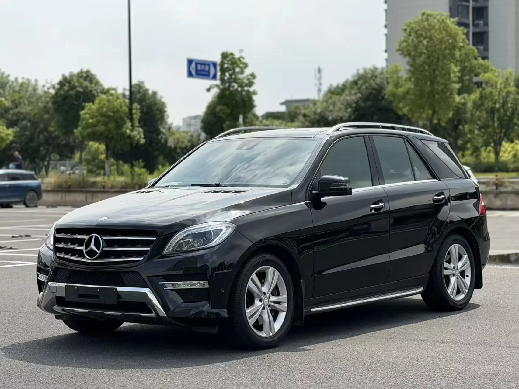Mercedes-Benz M Class
