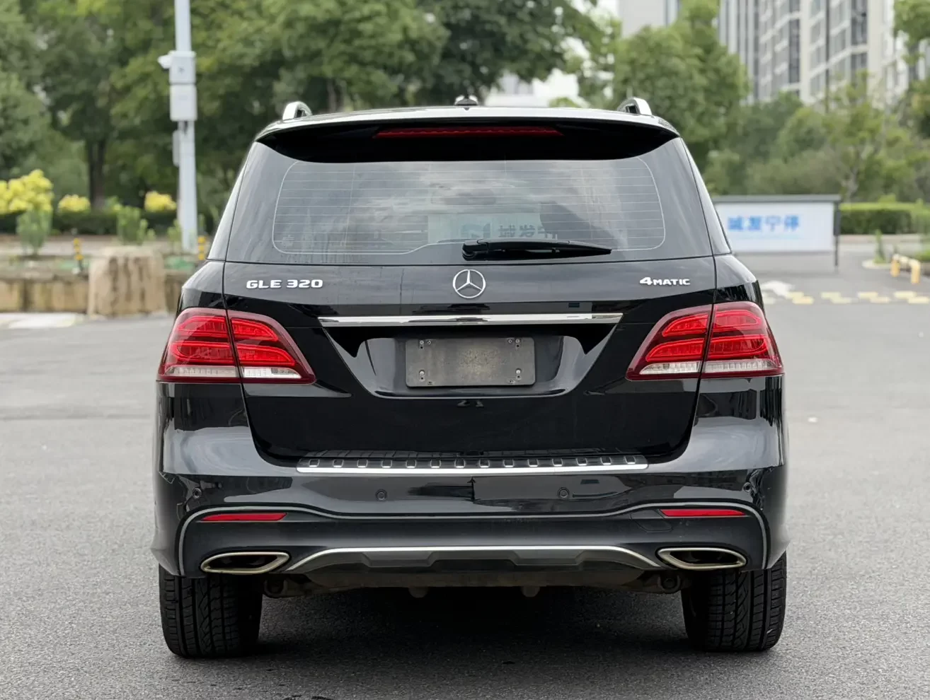 Mercedes-Benz GLE (Imported)