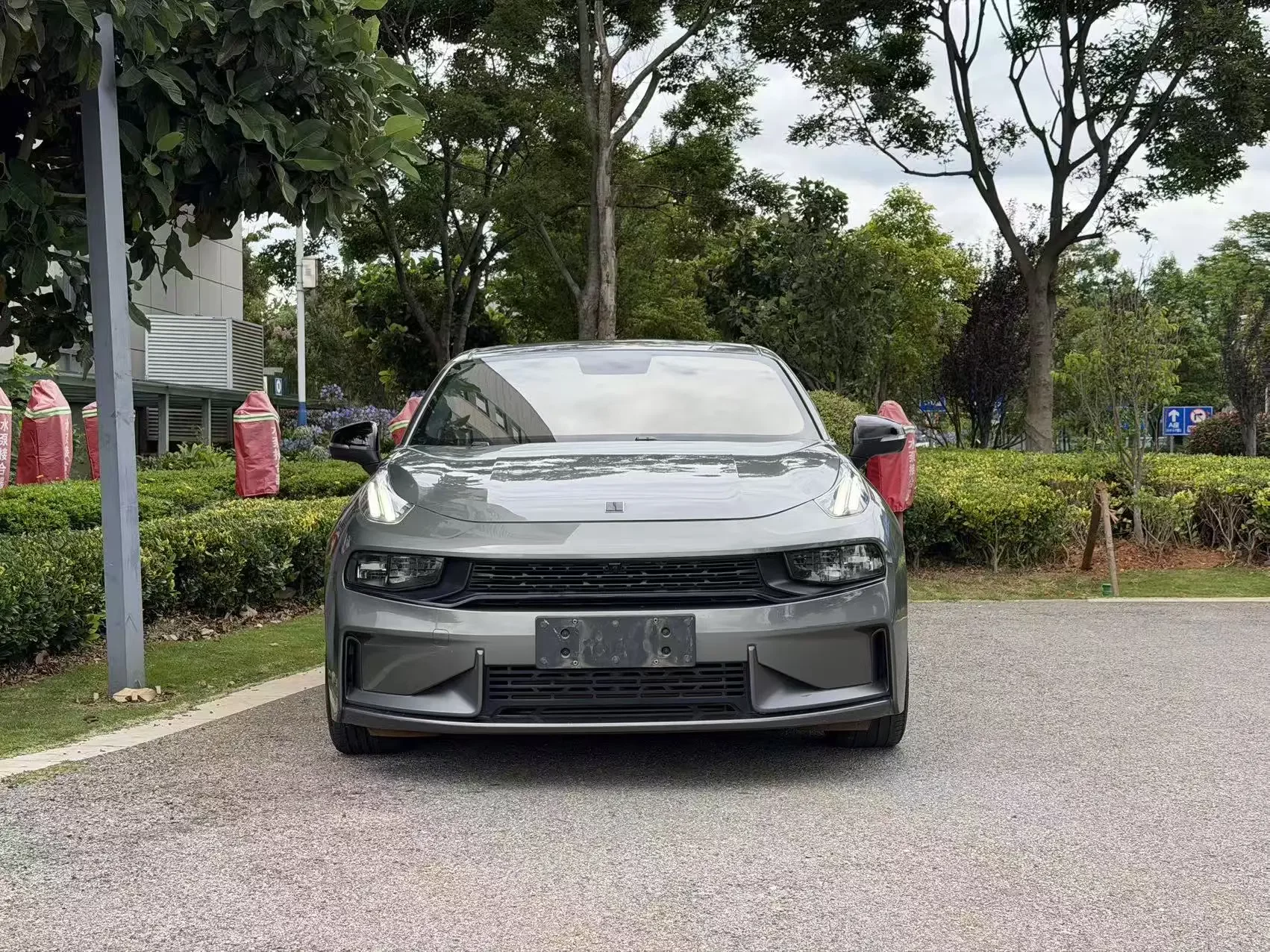 Lynk & Co 03