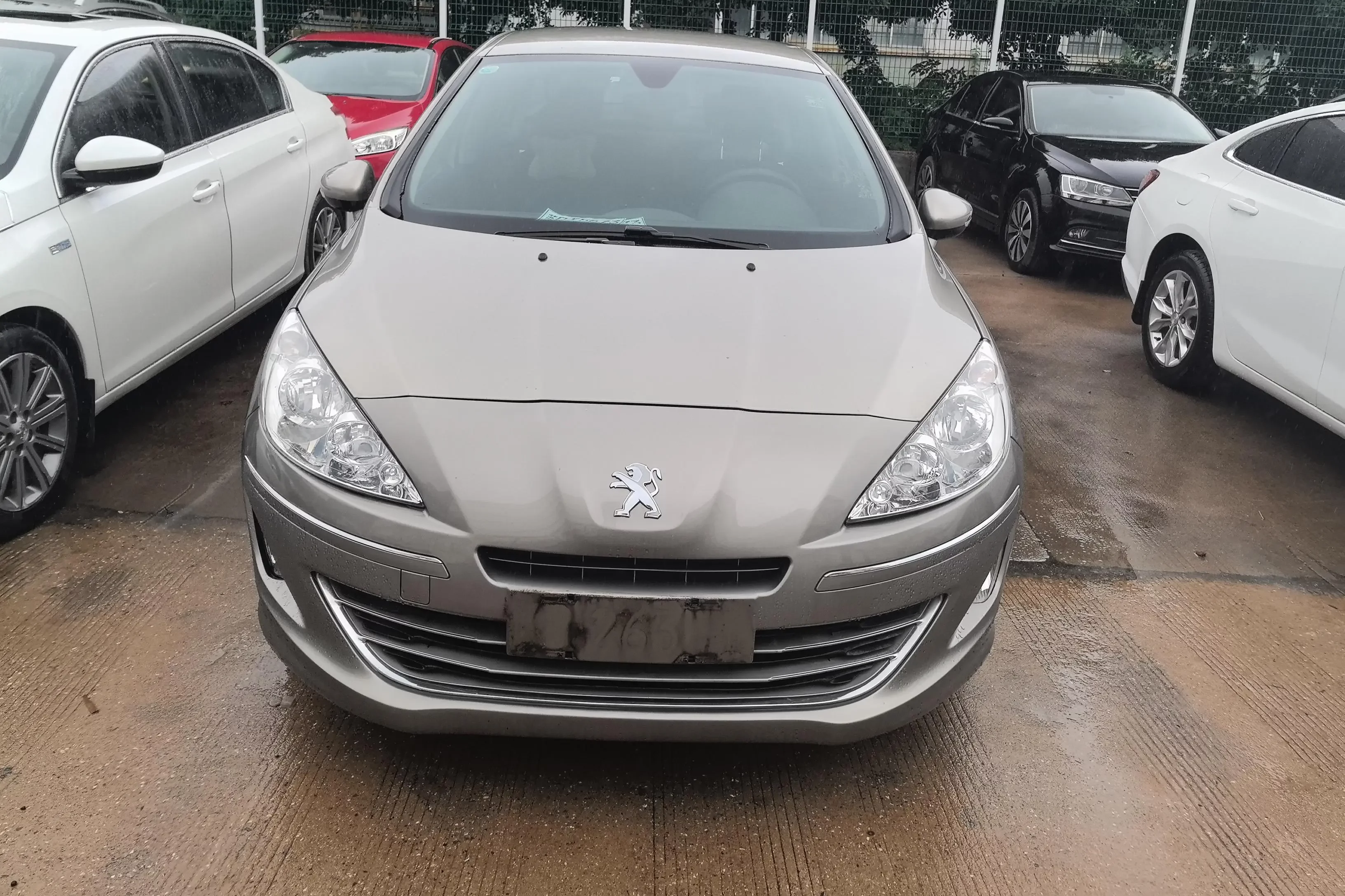 Peugeot 408