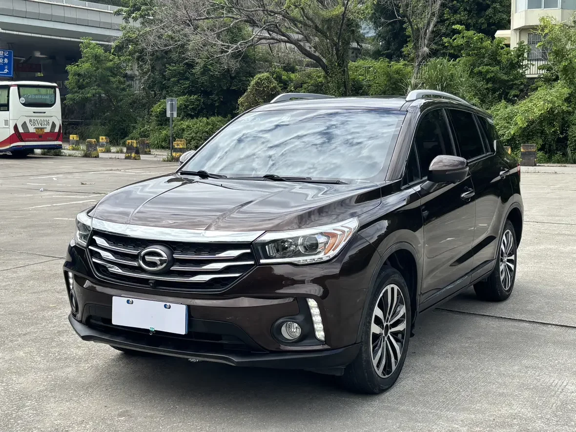 GAC Trumpchi GS4  из Китая