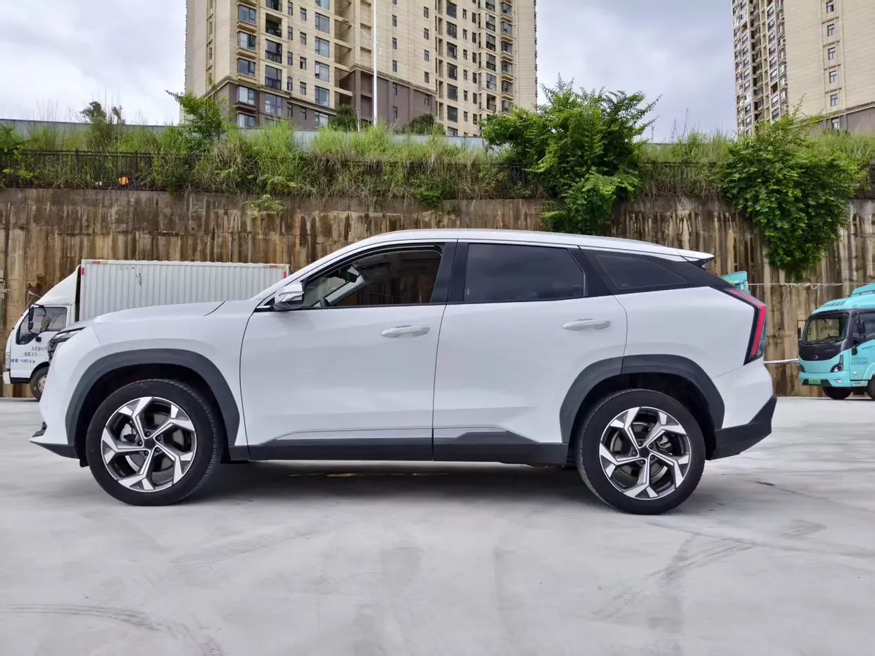 Geely Atlas L