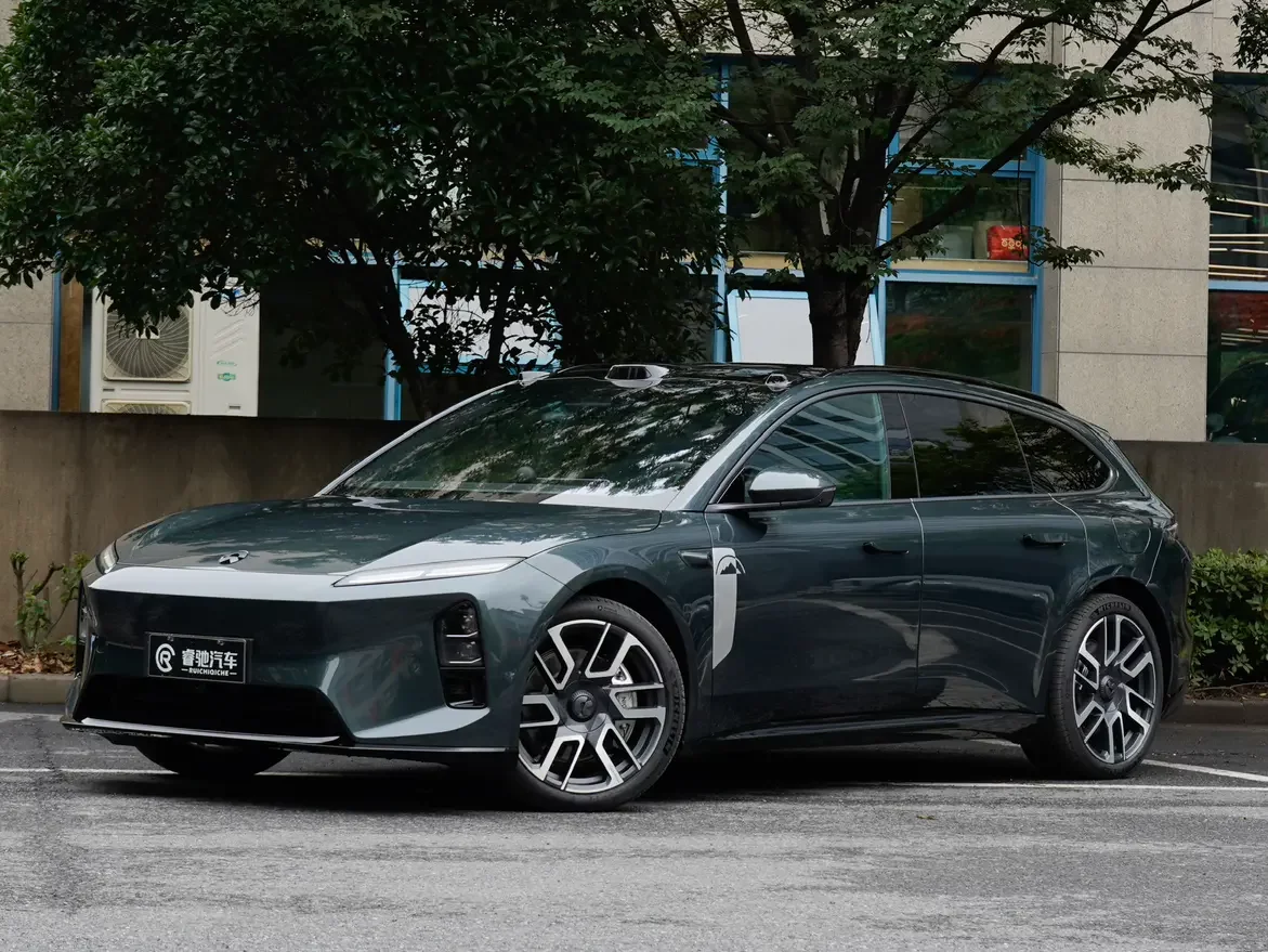 NIO ET5T