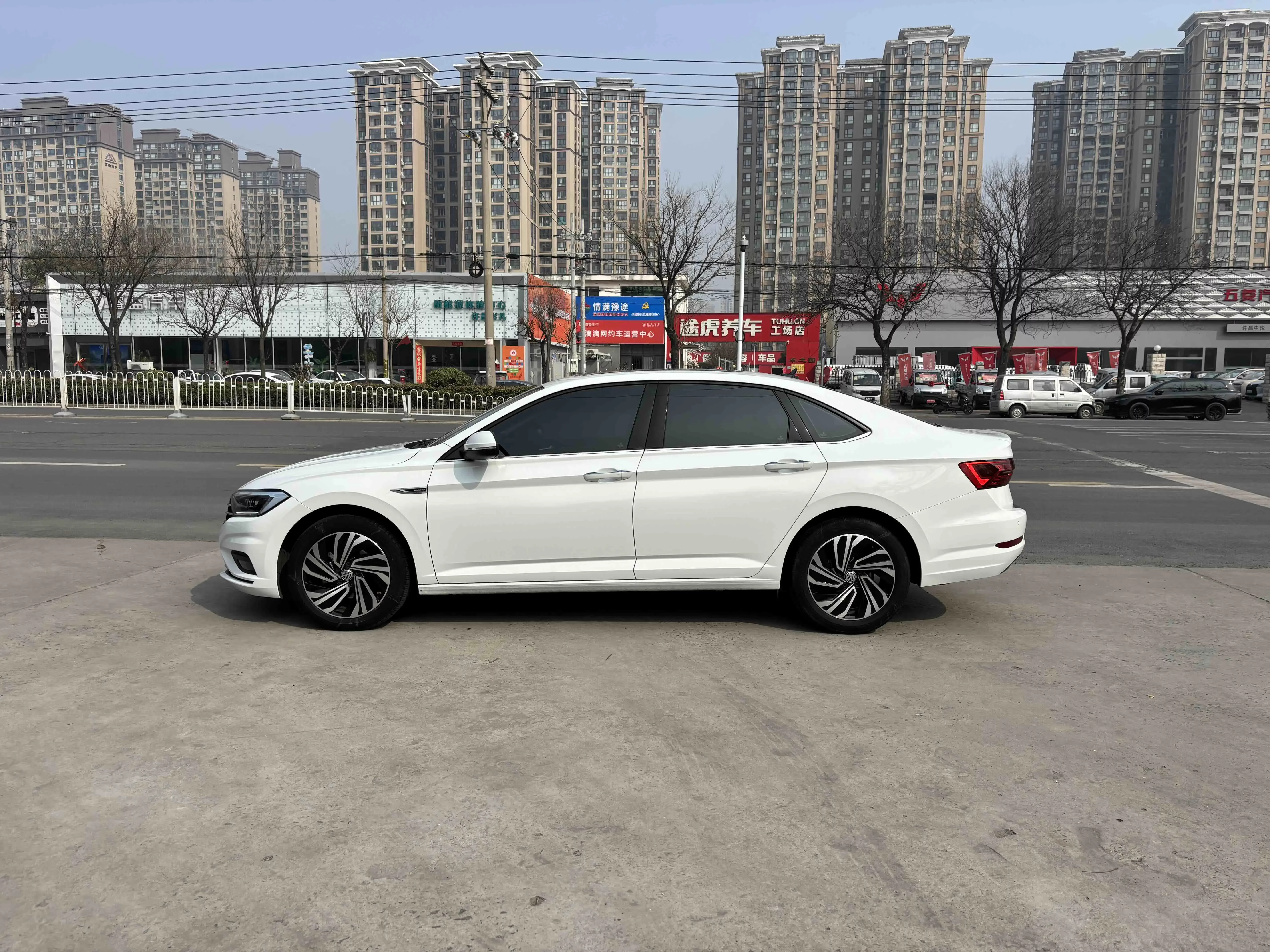 Volkswagen Sagitar