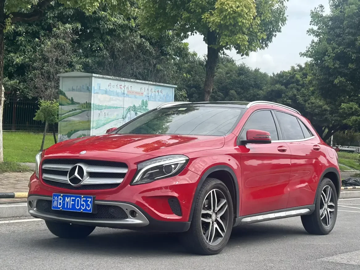 Mercedes-Benz GLA