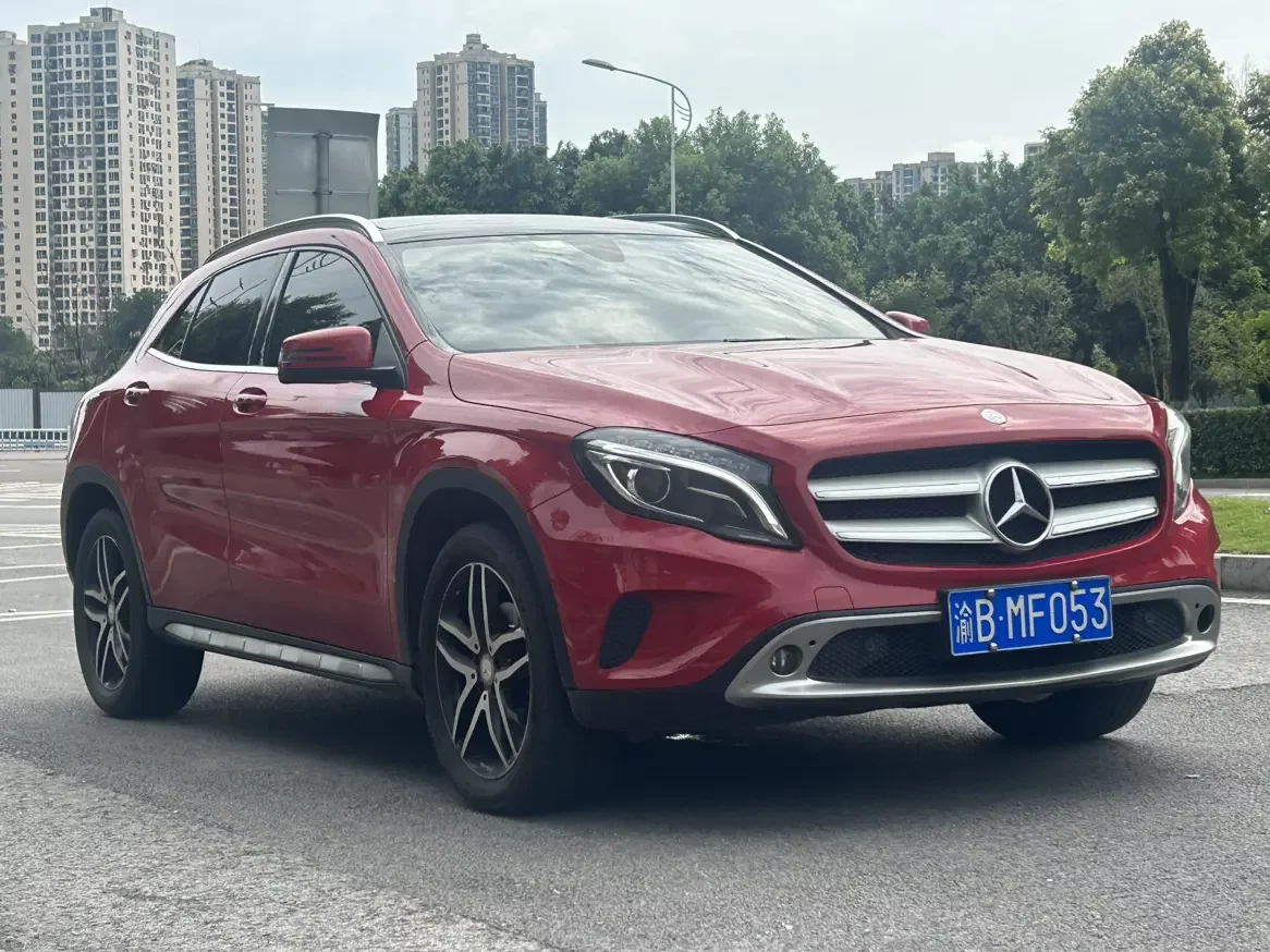 Mercedes-Benz GLA