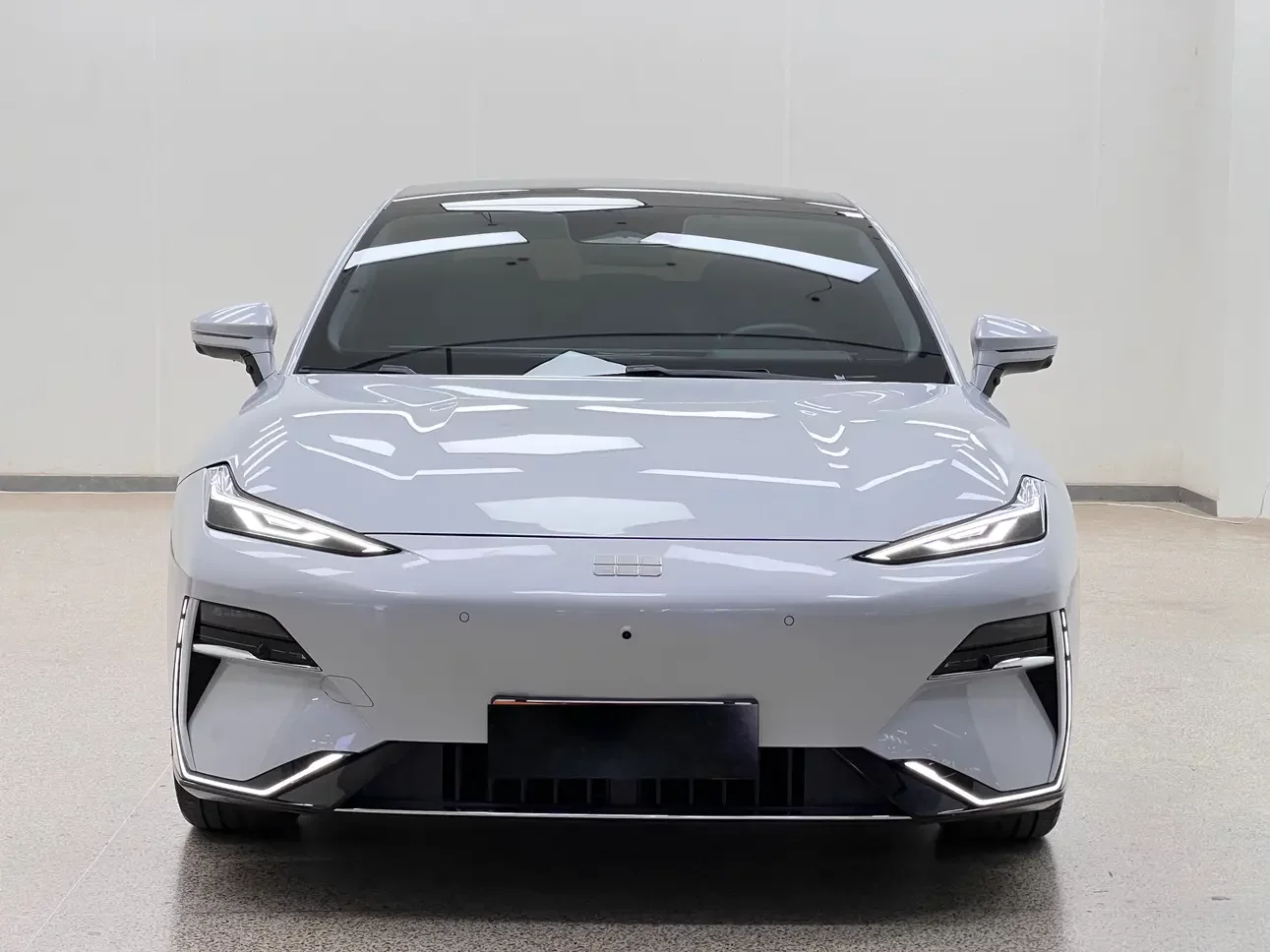 Geely Galaxy E8