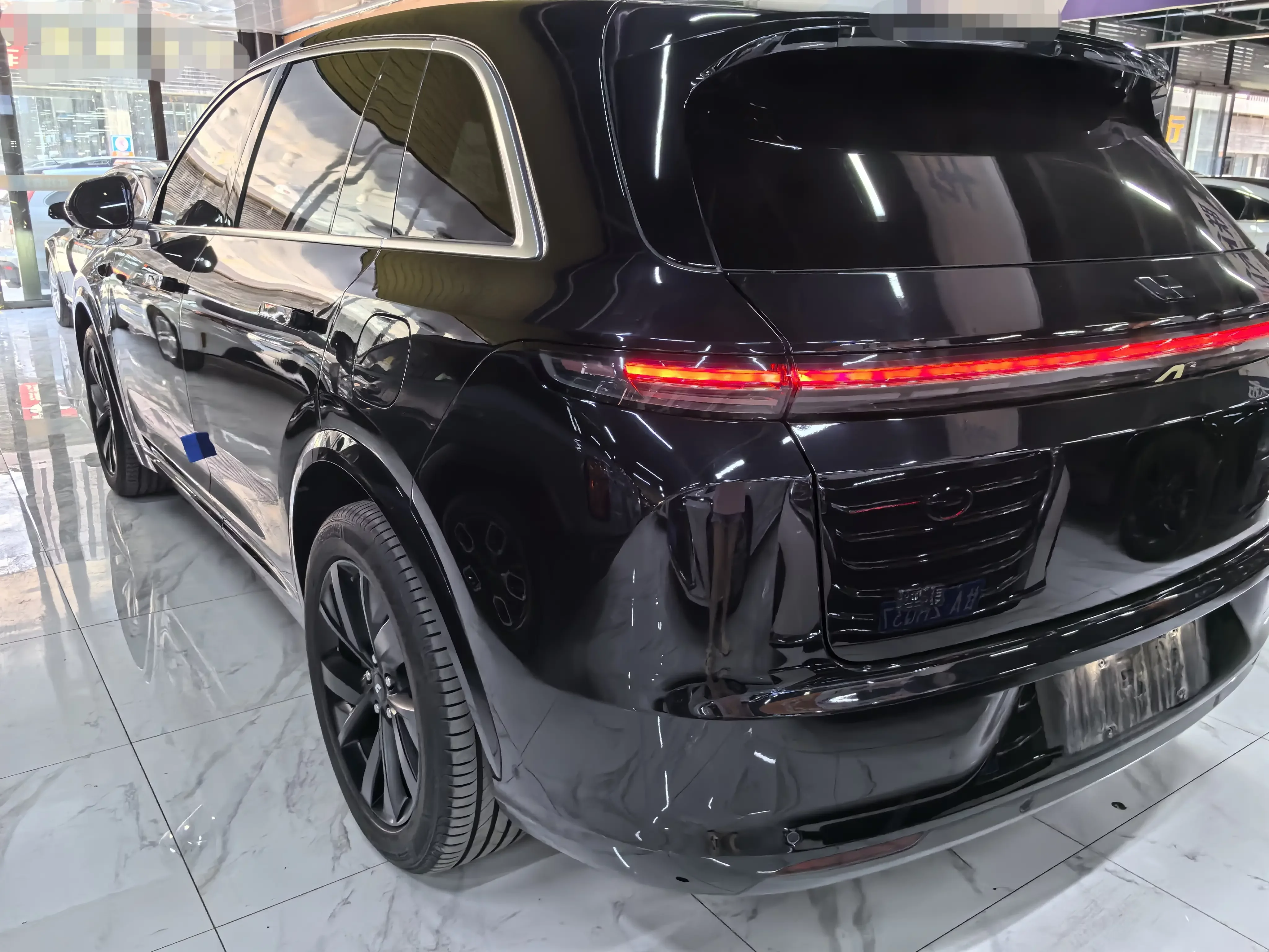 Li L7 (Ideal L7)  из Китая