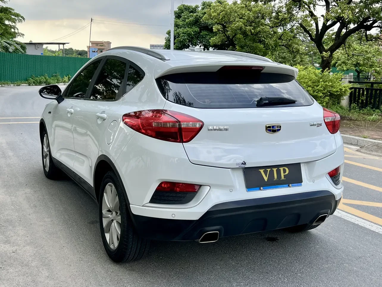 Geely Emgrand GS
