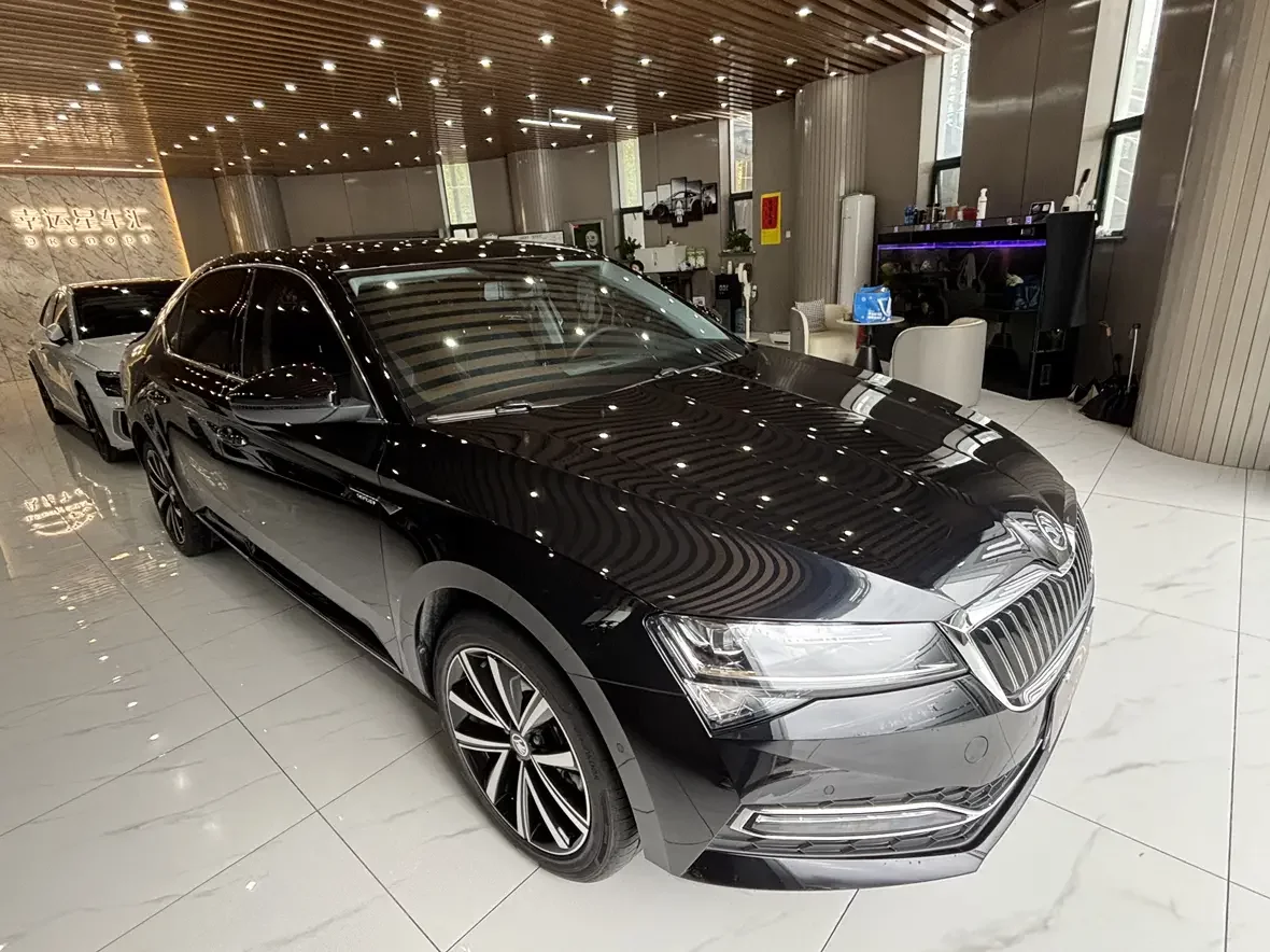 Skoda SuperB