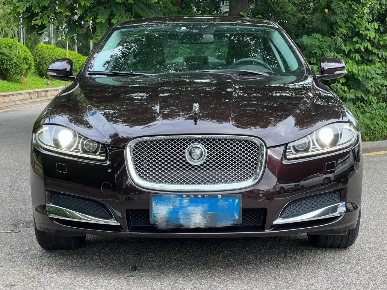 Jaguar XF