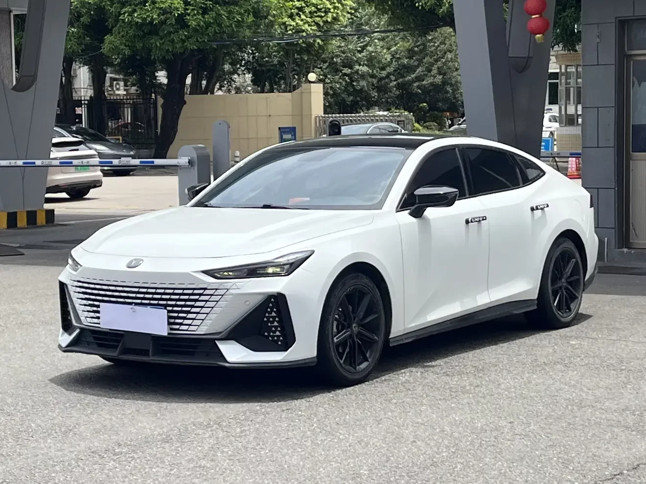 Changan UNI-V
